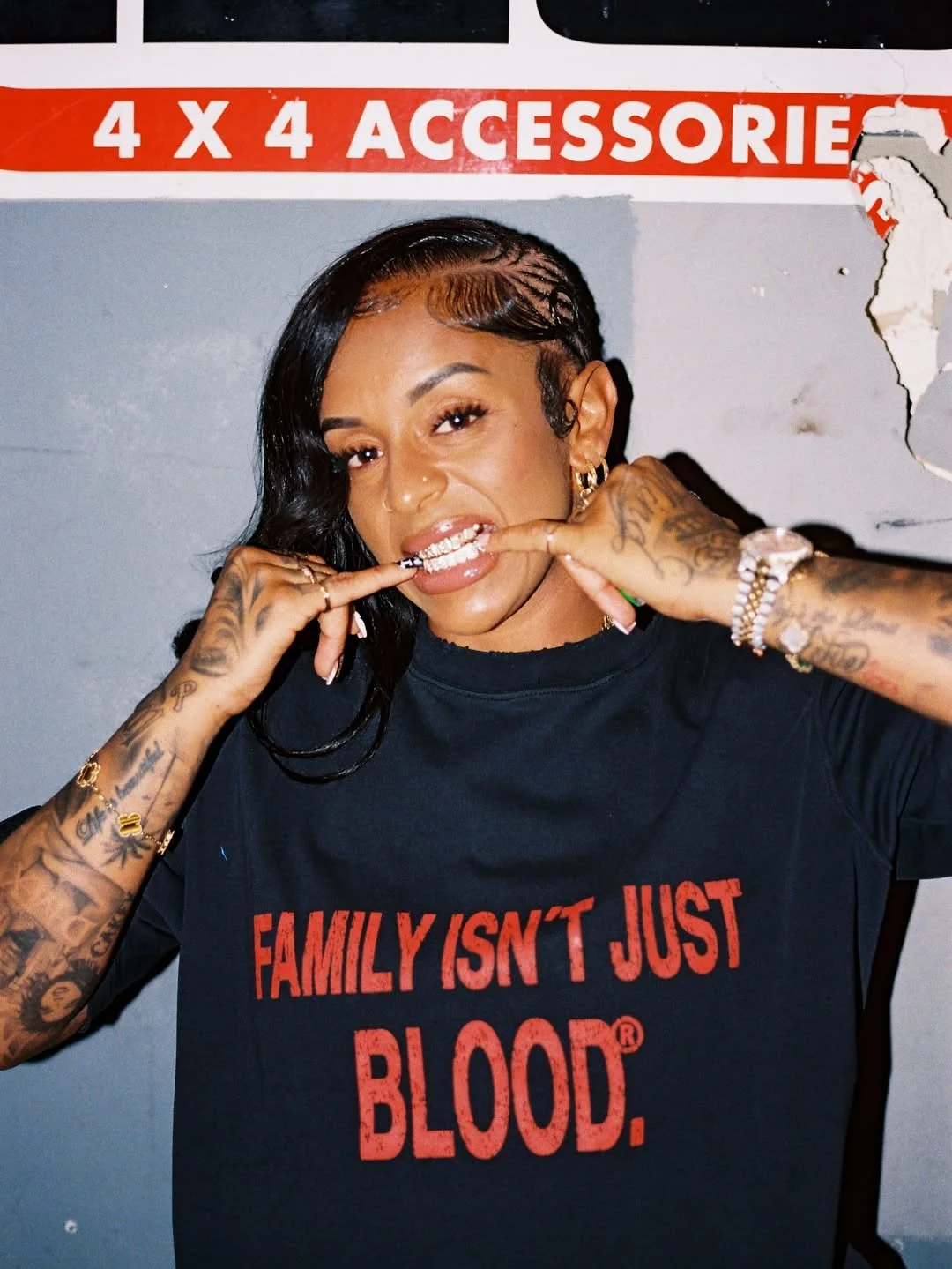 DROP NOW LIVE.FAMILY ISNT JUST BLOOD.GO COP..jpg