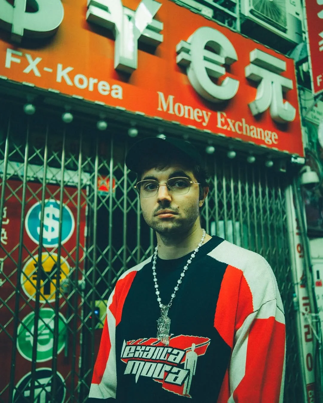 thank u Seoul 🇰🇷🤍on my way now to play my first show ever in Hong Kong+++ new show announced .jpg