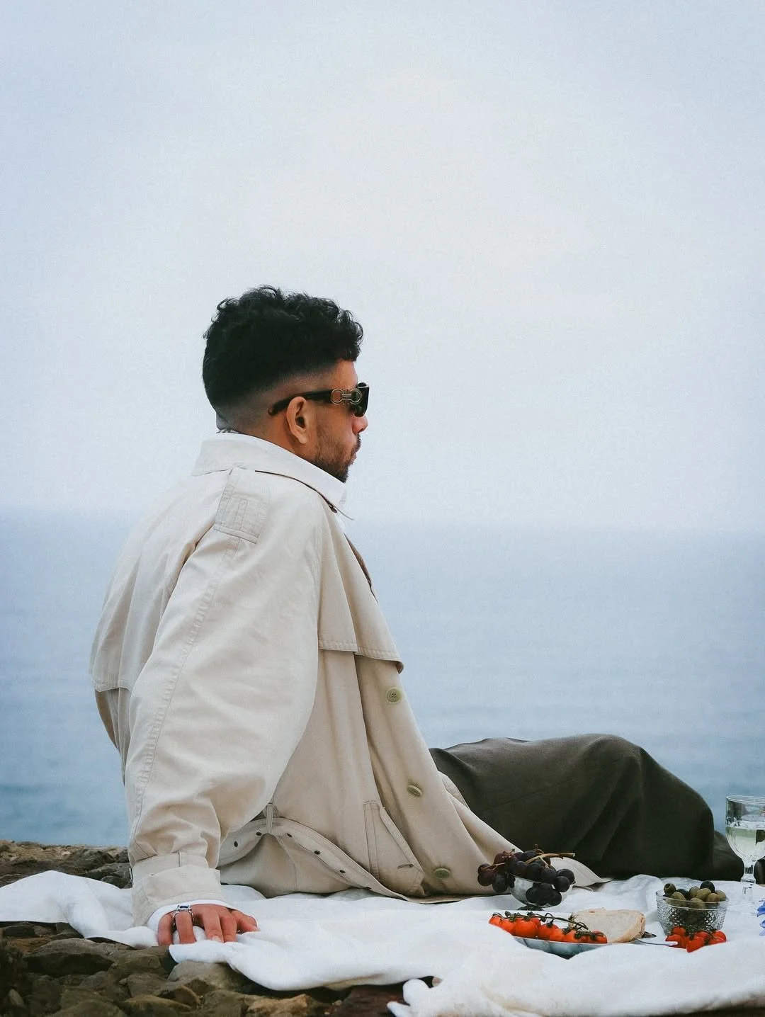 @lhast21 - ‘À Procura’Violetta out everywhere (1).jpg