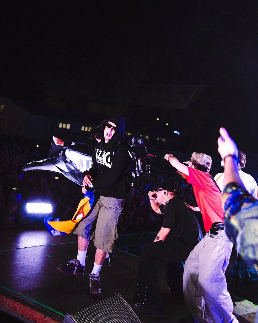 alta costura, postura e cultura. (1).jpg