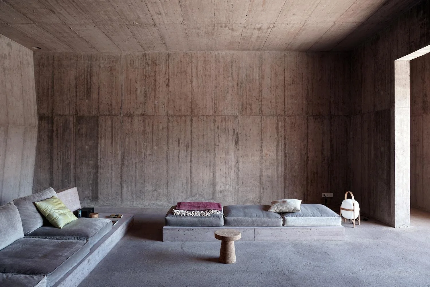 valerio-olgiati-villa-alem (7).jpg