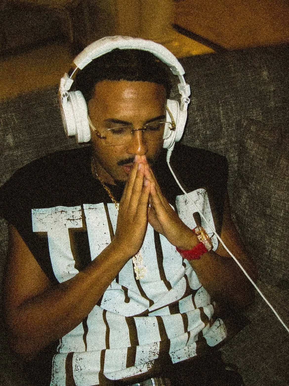 GENESIS 1-1 💽 (4).jpg