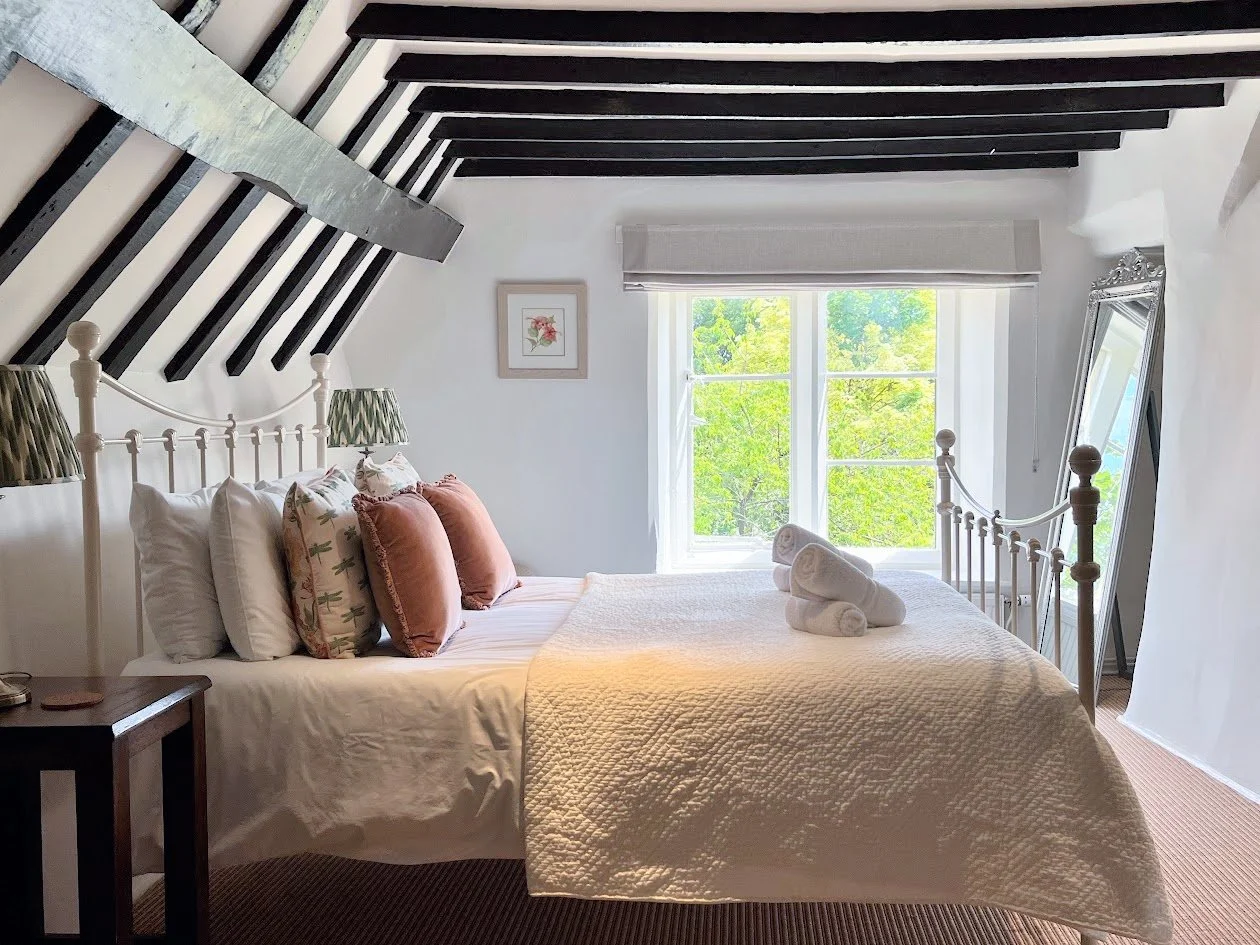 20. Bedroom 10.jpg