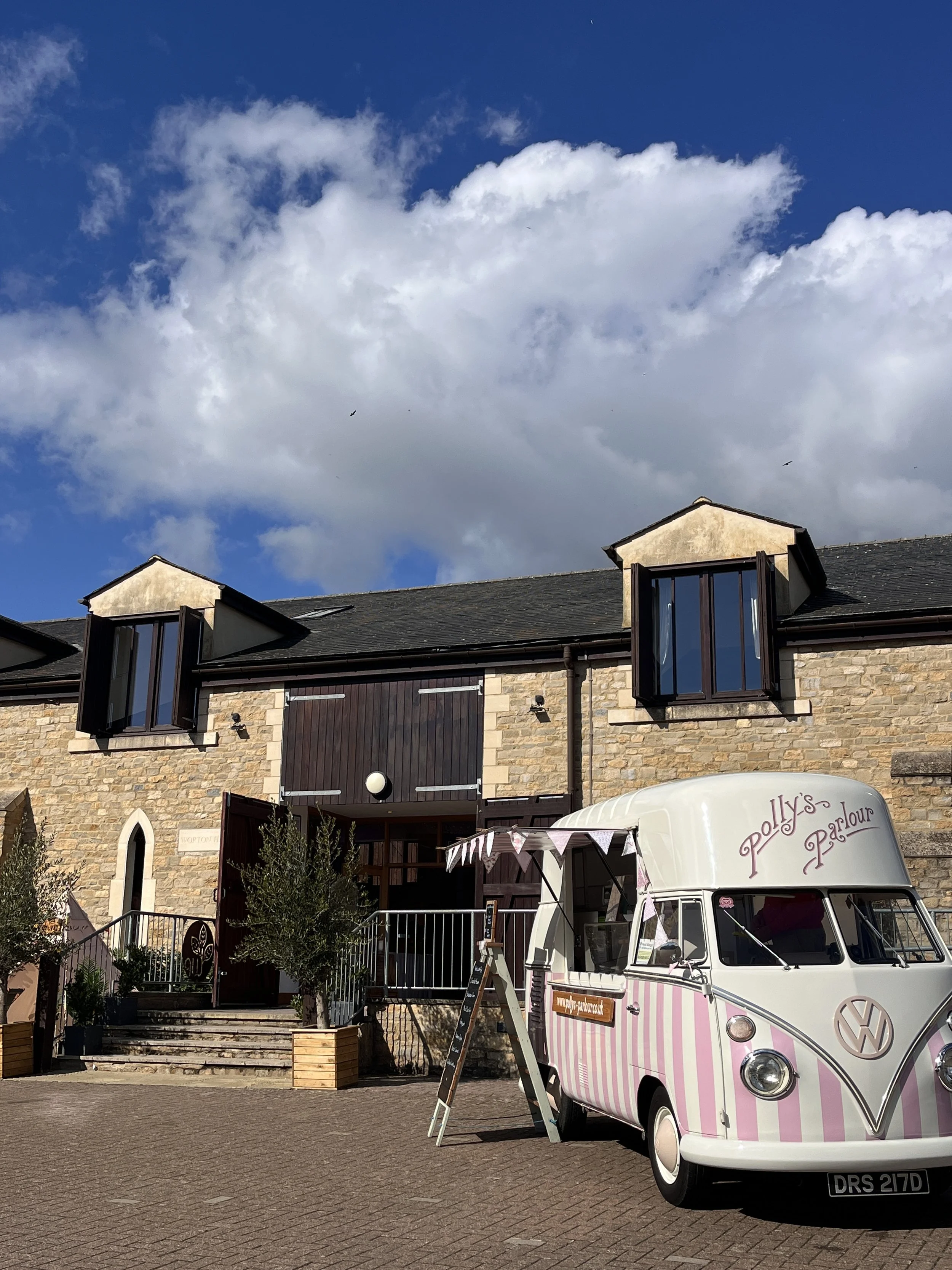 worton-hall-wedding-fair-ice-cream.jpg.jpg