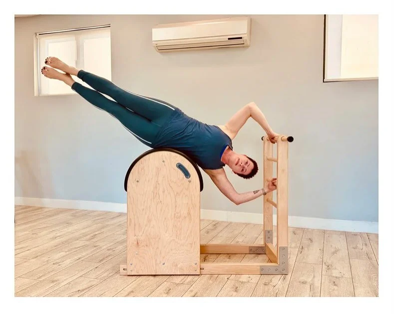 GET TO KNOW THE AMAZING TEAM at @strongbodypilates ! 💪🤩

This week we are featuring owner, and teacher extraordinaire, Nicole Briggs, as she shares her journey with Pilates.
 
Through injuries, illness, and the years that change us all, Pilates has
