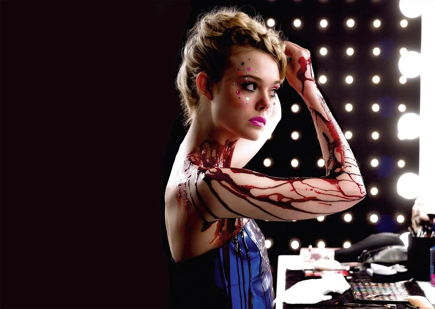 THE NEON DEMON