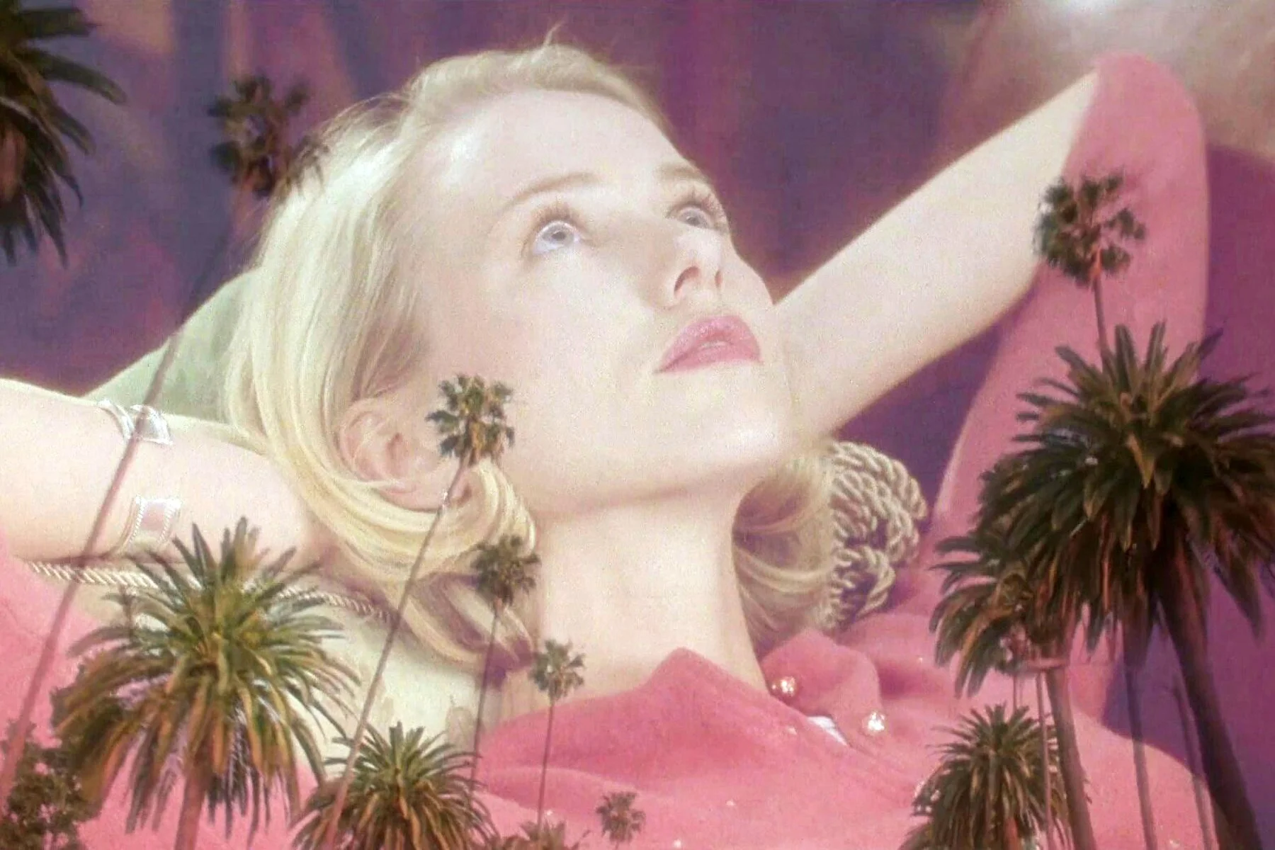 MULHOLLAND DRIVE
