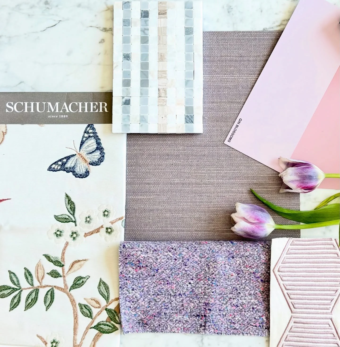 Soft and serene: a spring-inspired palette that is fresh, feminine, and timeless 🤍
.
.
.
.
#InteriorDesign
#HomeDecor
#InteriorInspo
#InteriorStyling
#HomeInspiration
#DesignDetails
#ColorPalette
#TextileDesign
#MoodBoardMonday
#InteriorGoals
#Decor