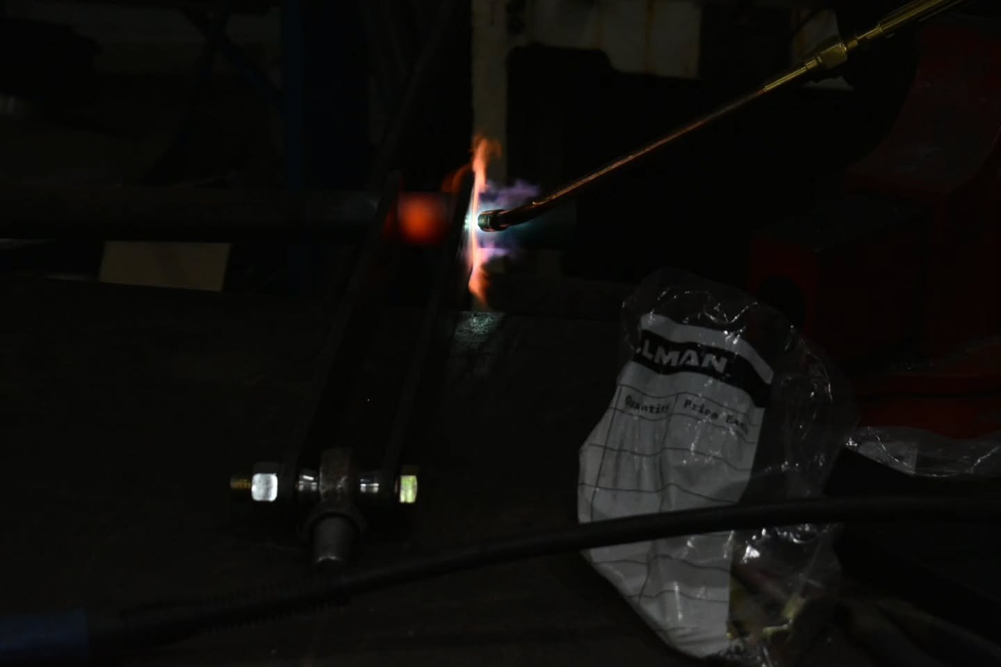 Nothing looks cooler than sparks and flames under the right aperture 📸
Especially with a professional doing some badass fab work.
________________________________________
Call us at: (561) 370-3926
evolutionspeed.customs@gmail.com
www.evolutionspeed