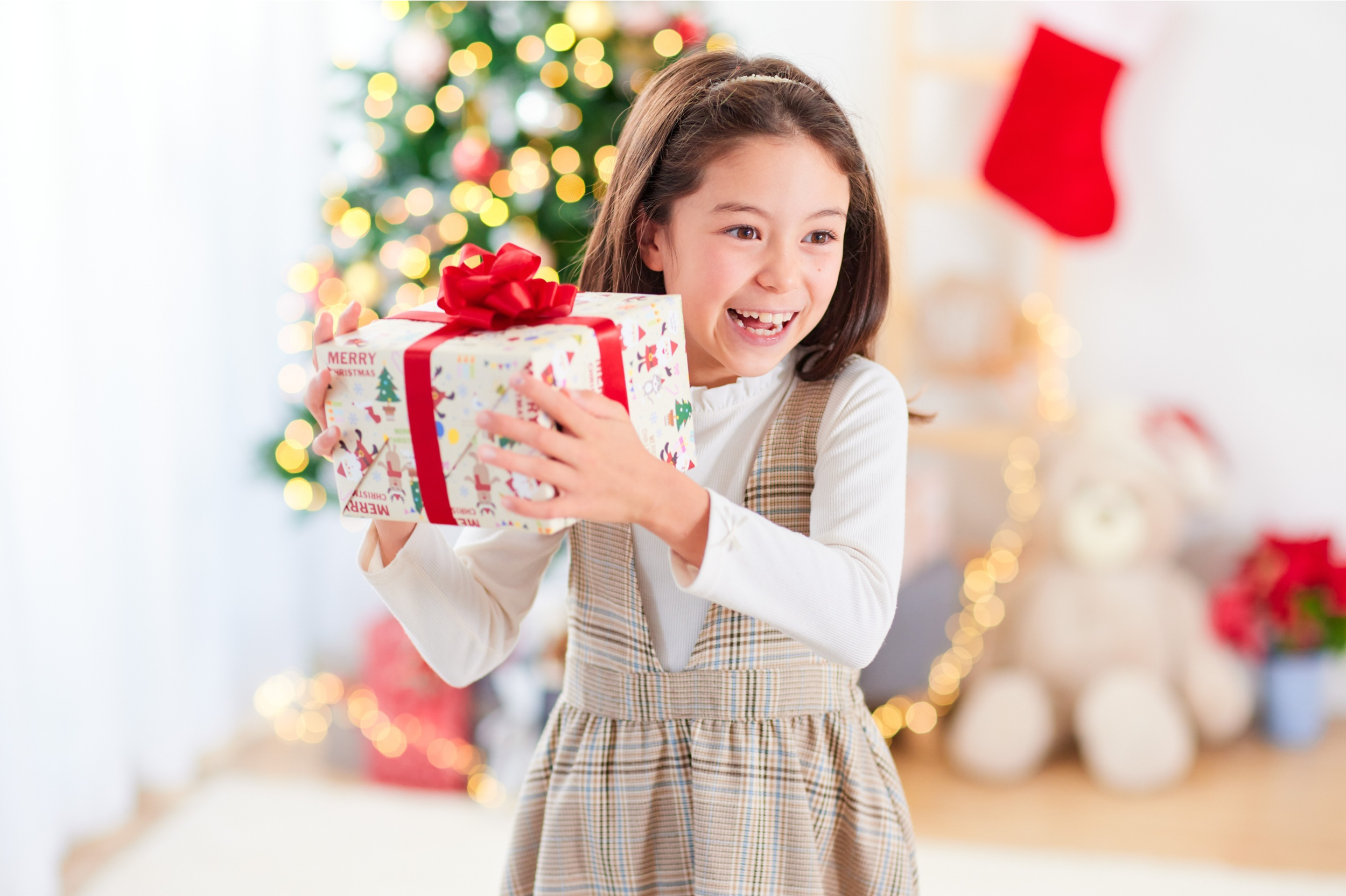 Smart Saving, Simple Gifting: Make the Holidays Easier with These Tips