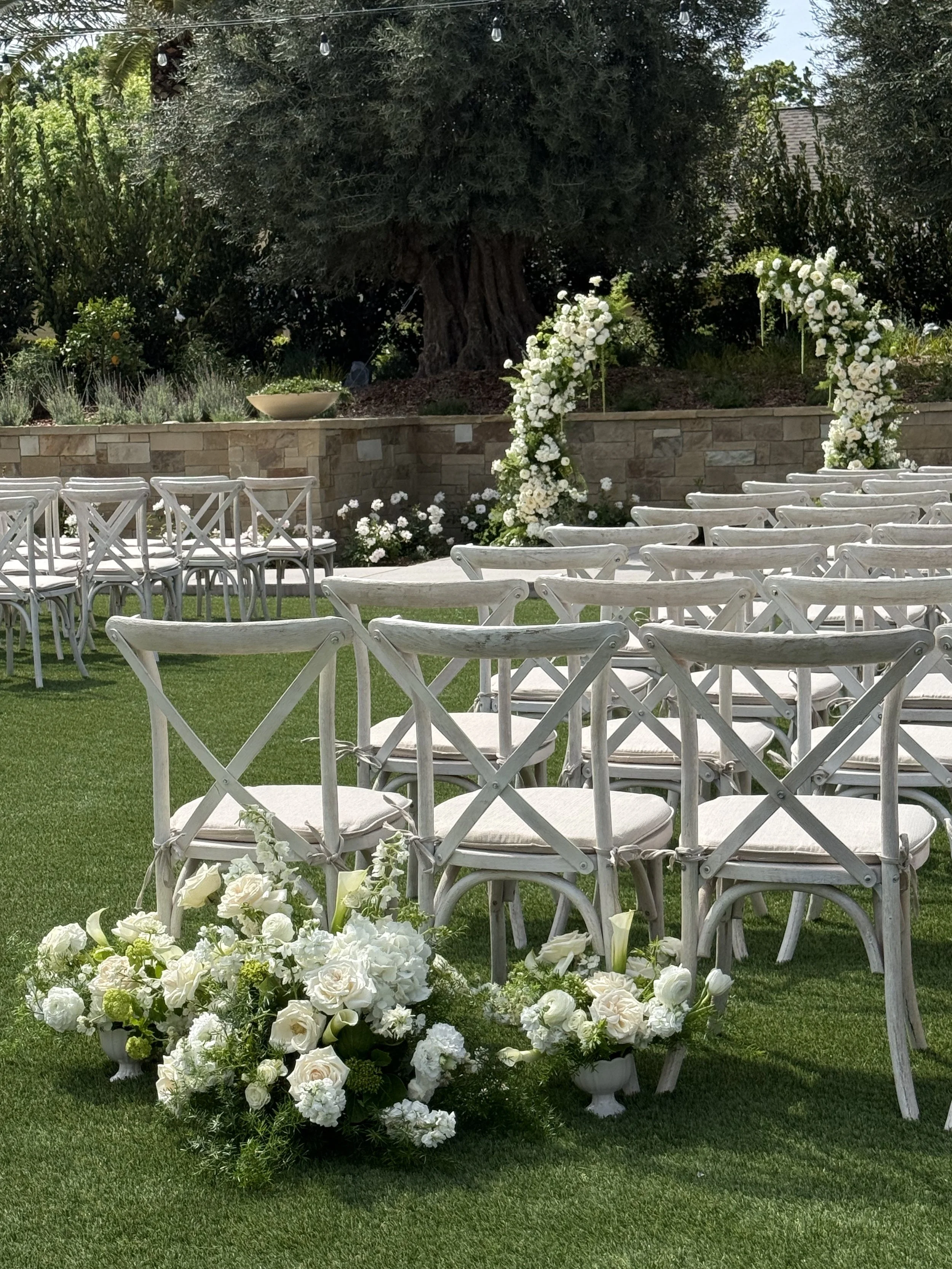 luxury wedding arch floral installation sonoma county wedding white roses white wedding flowers ceremony arch design