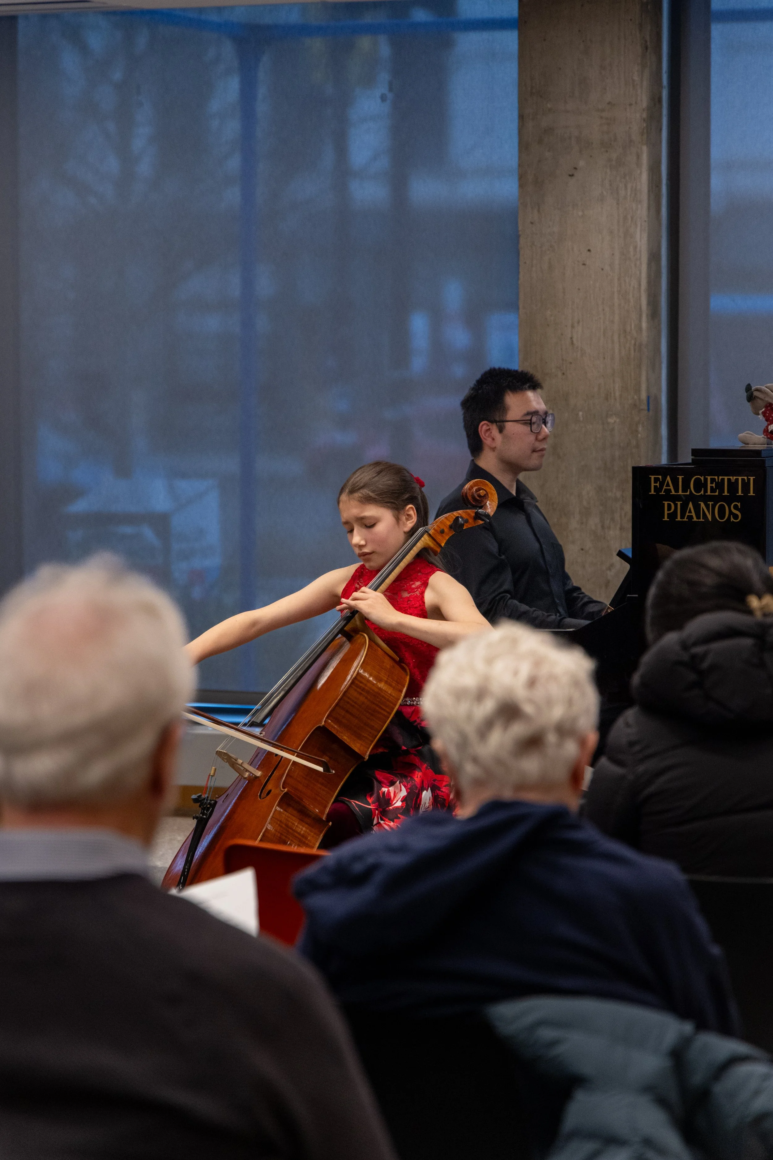 20251206 Roxbury Concert Series - Photos by Sanjana Bellapu-15.jpg