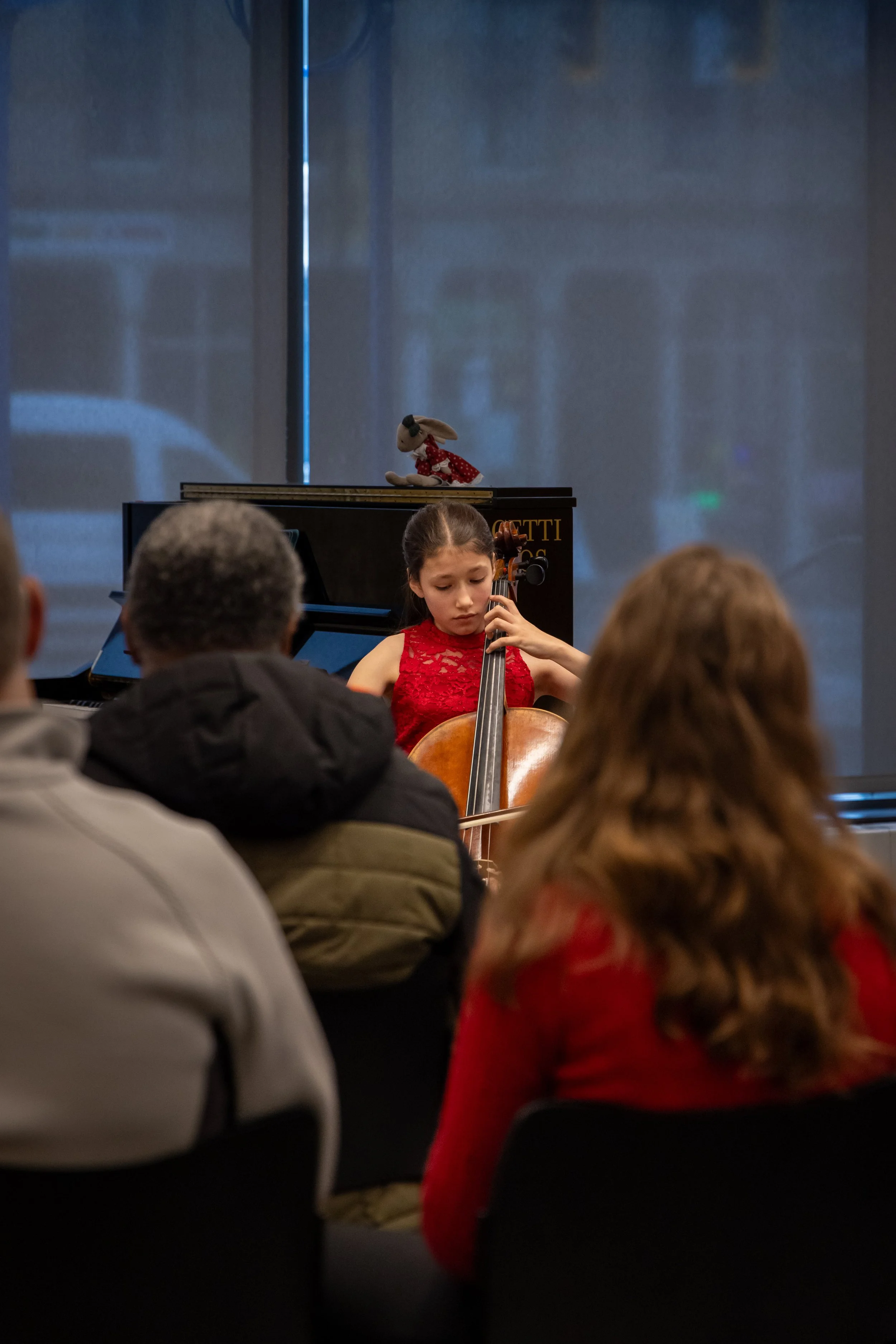 20251206 Roxbury Concert Series - Photos by Sanjana Bellapu-12.jpg