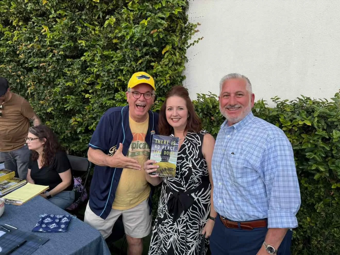 A former mayor showed his support