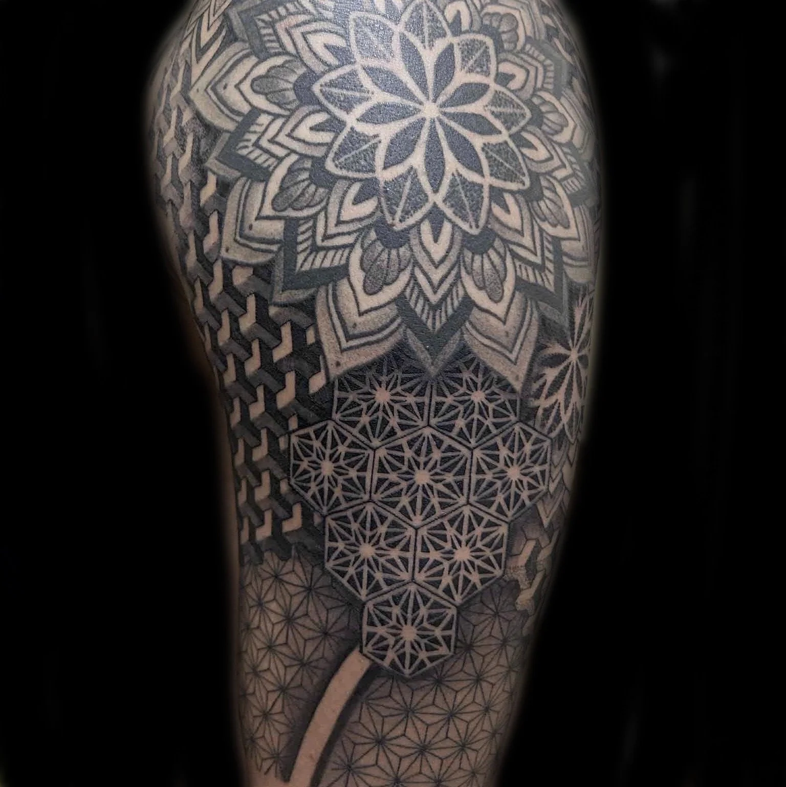 Geometric-sleeve-Danang-tattoo-artist.JPG
