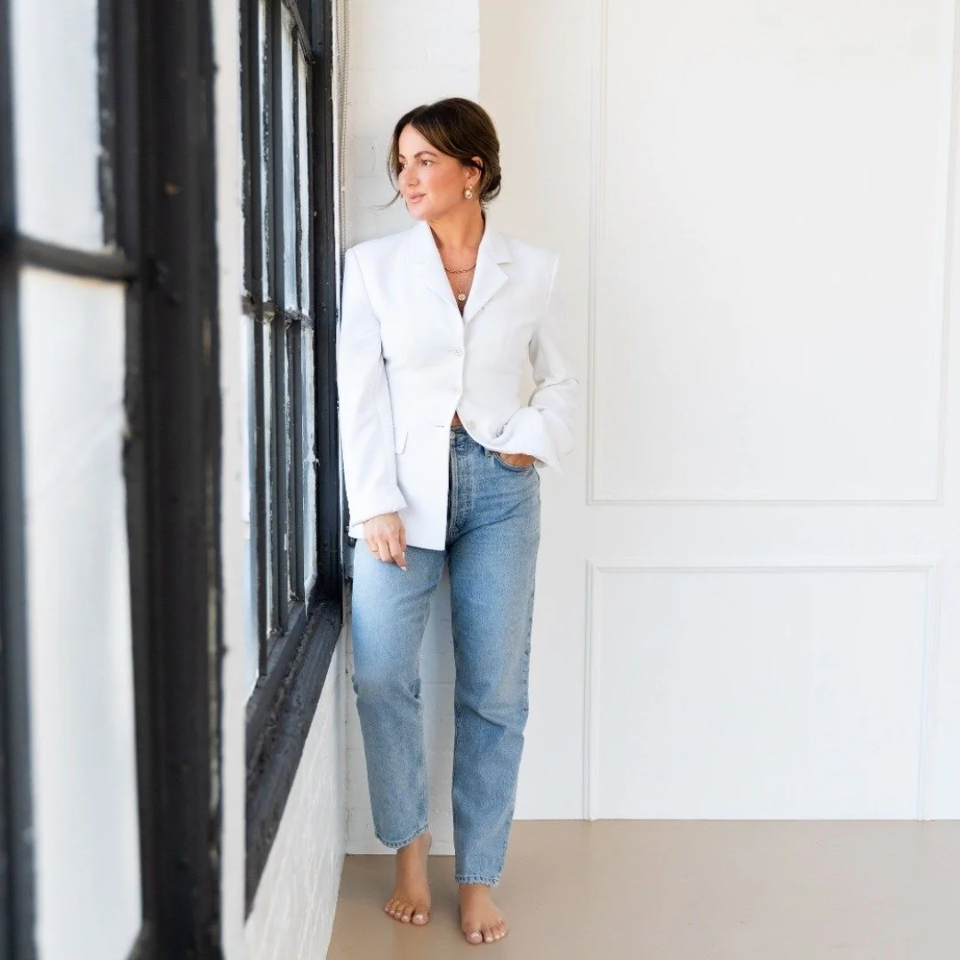 I believe in treating every client like family 🤍

That means I take the time to really understand your financial situation and answer all your questions without any rush.

I know that there&rsquo;s no one-size-fits-all solution, so I focus on creati