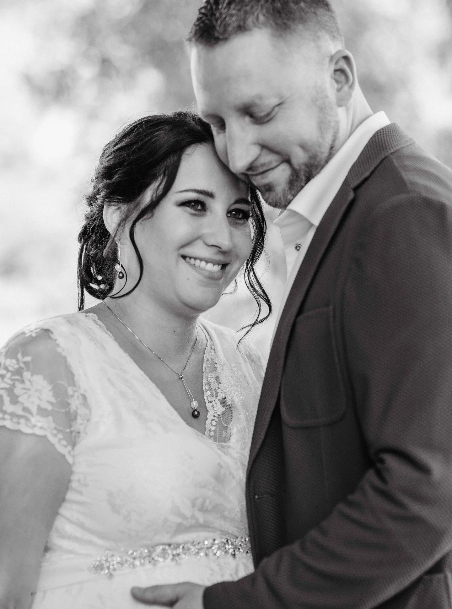 Ein Tag voller Liebe, Lachen und unvergesslicher Momente. 💕

#love #hochzeitsfotograf #hochzeitsbilder #wedding #youandme #romance