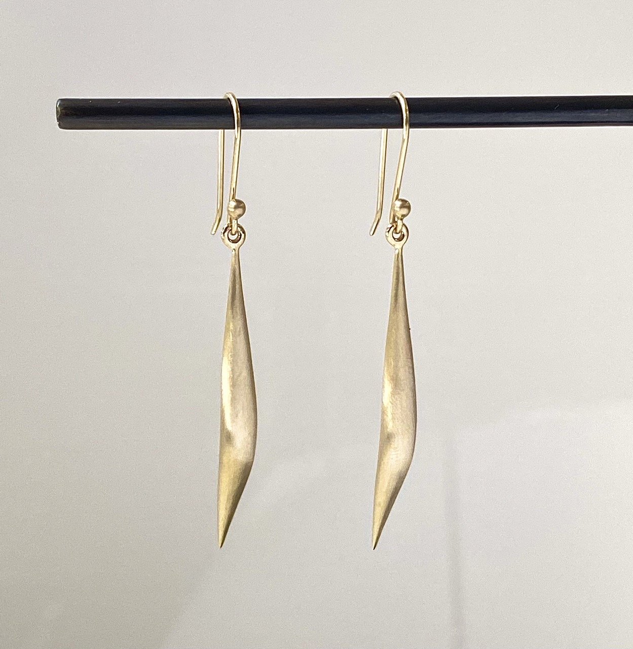 Pod.earrings.14k.3.jpeg