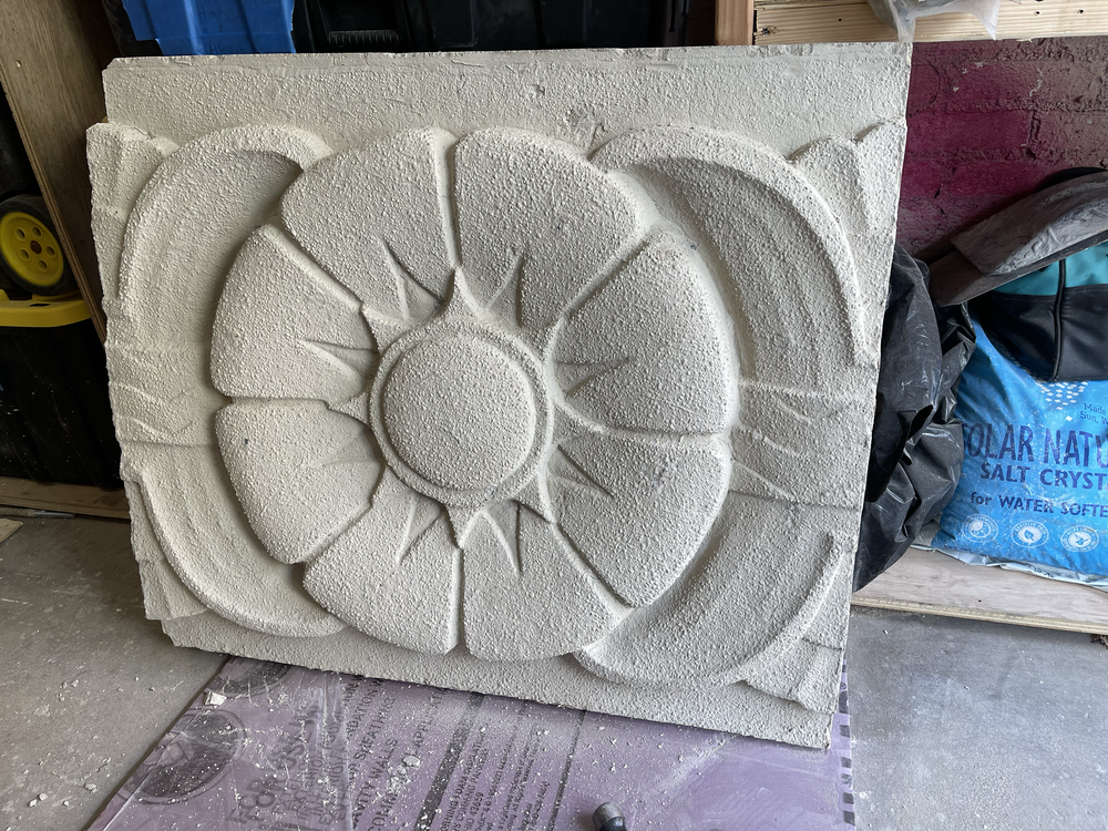 White Plaind - Concrete flower (3).png