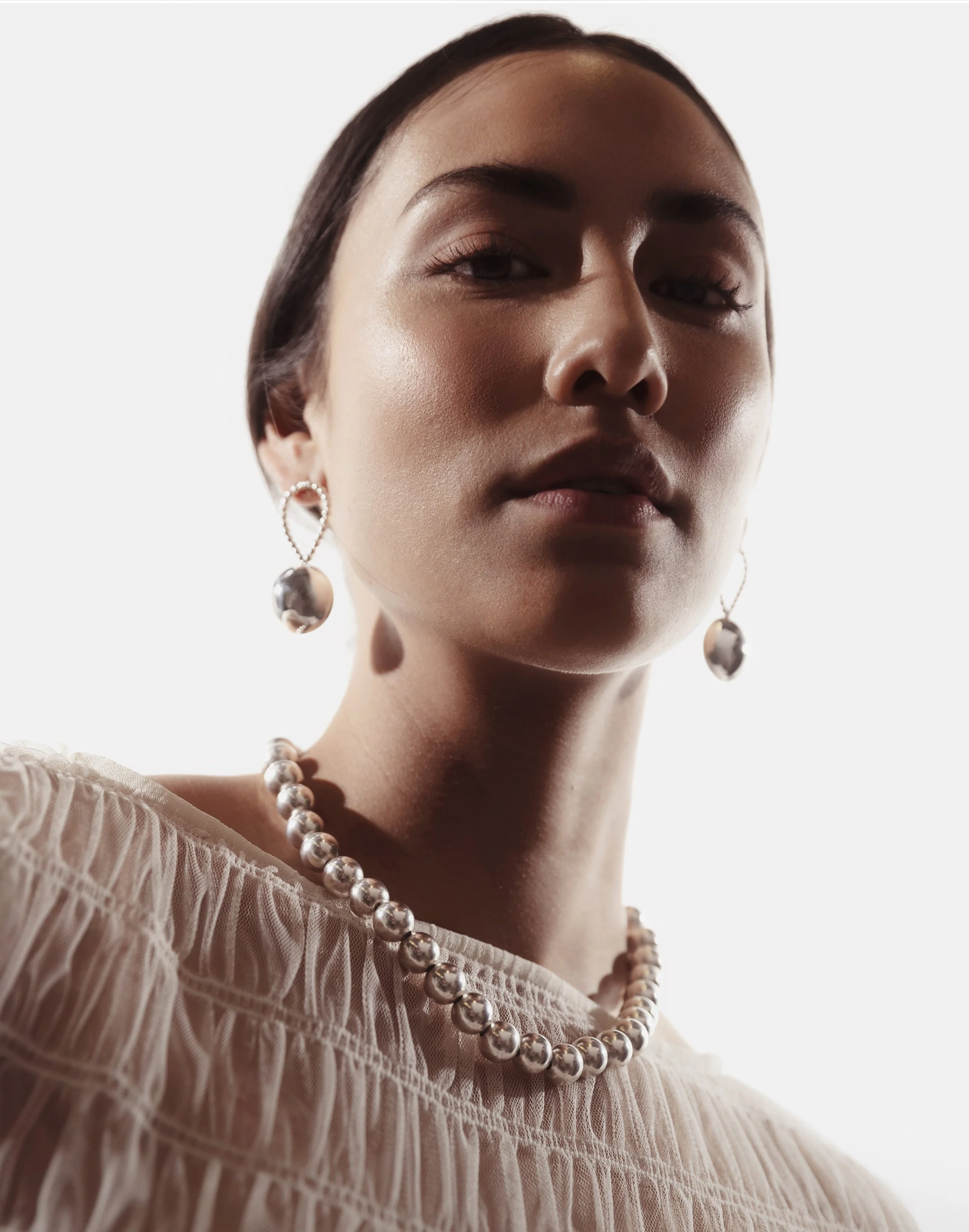 LR_EDit__250412_Jewellery1094_SKIN.jpg