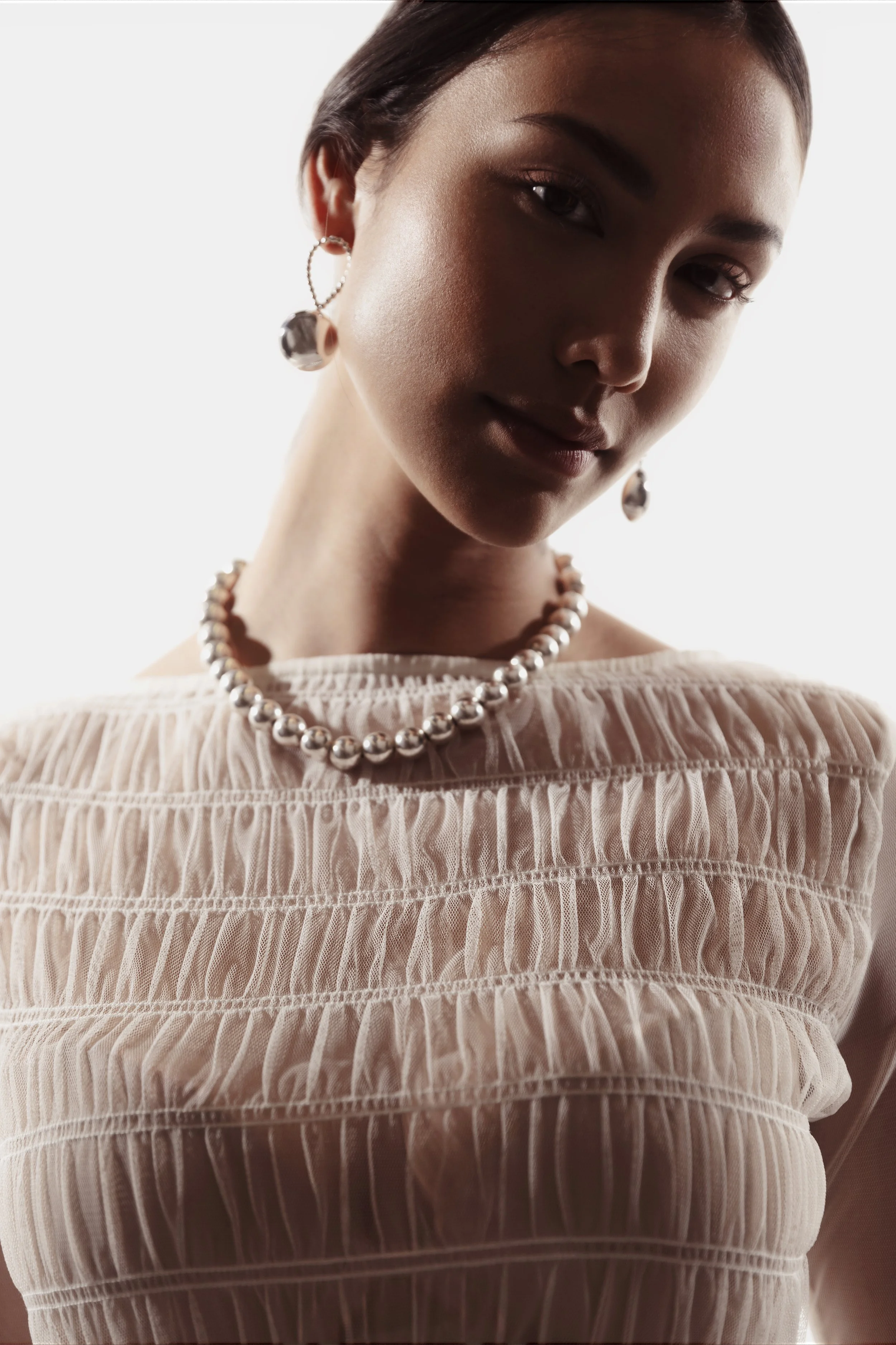LR_EDit__250412_Jewellery1074_SKIN.jpg