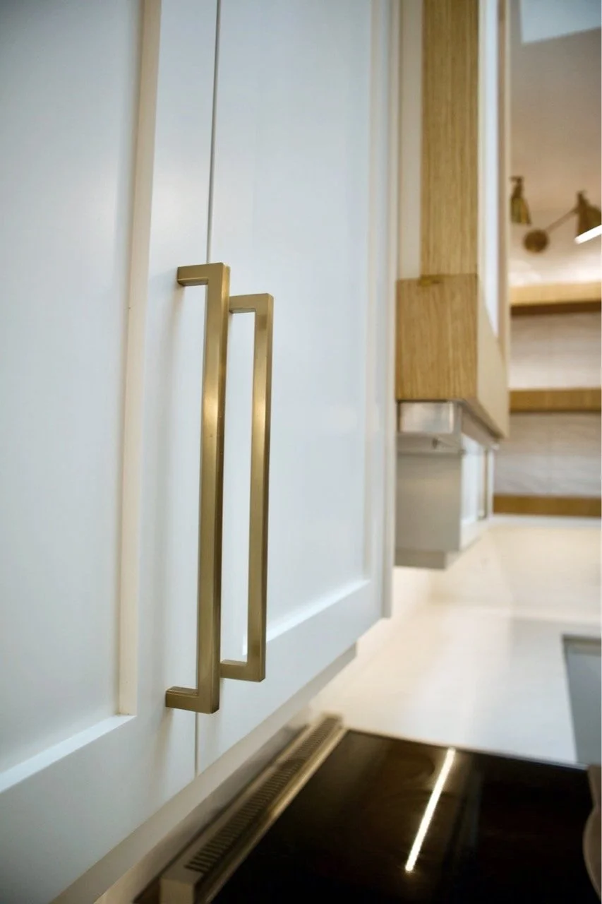 Cabinet & hardware design