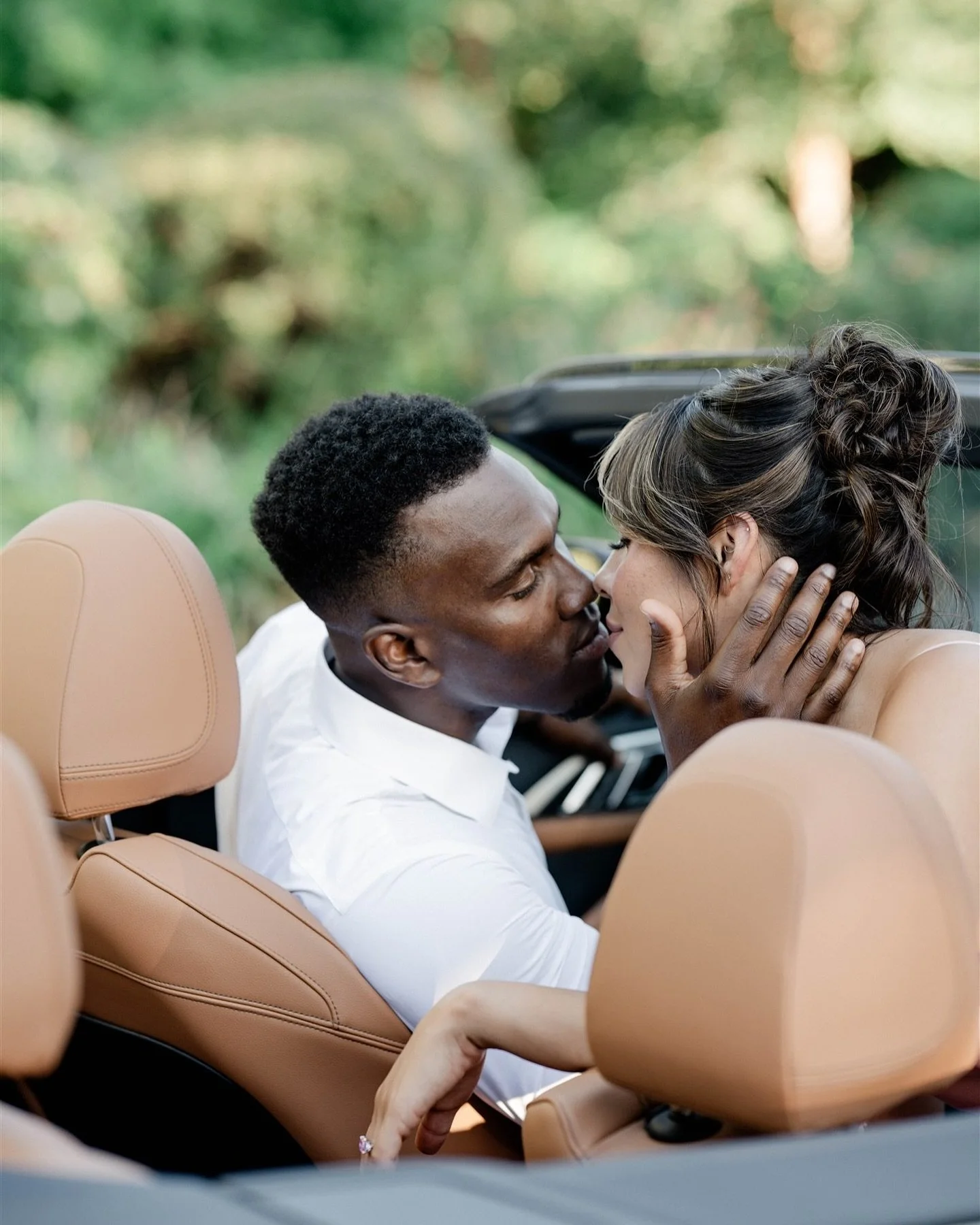 Love between these two 🥰🫶
Photographer @nadejdavusikphoto 

@mrsbigbootybar
@mrdjswiiipe3is 

Planning, Design @timelesseventsandphotos 
Cohost @mtphotoco 
Florals @studio26events 
Makeup @bybrookemunoz 
Hair @your_manegirl 
Garden @kruppafarmsandg