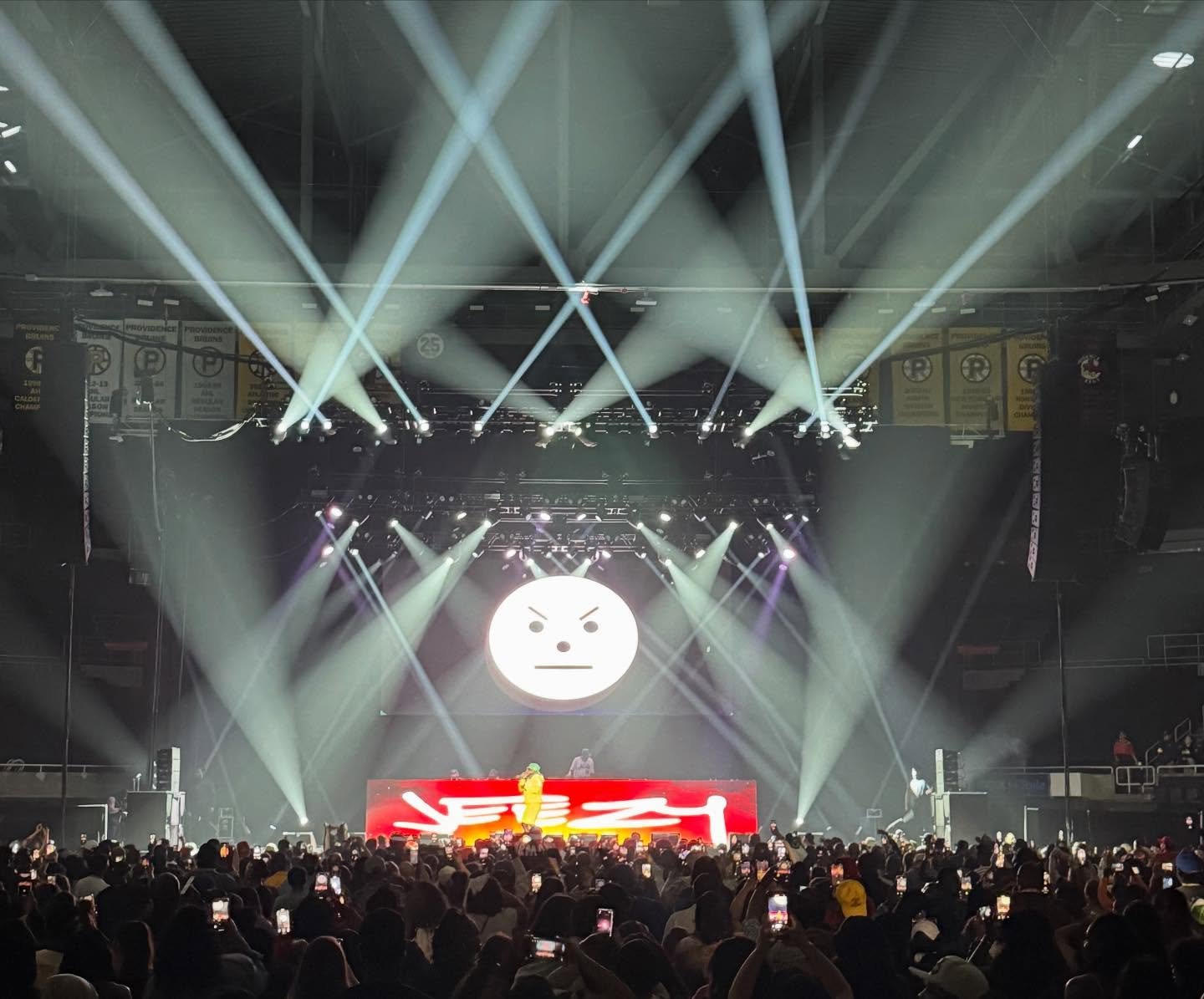Jeezy 05/09/25 @the_amppvd  @therosendalegroup  @chauvet_pro  @uniluminofficial  Lights and Video: @jdiproductions  Audio: @soundadviceri