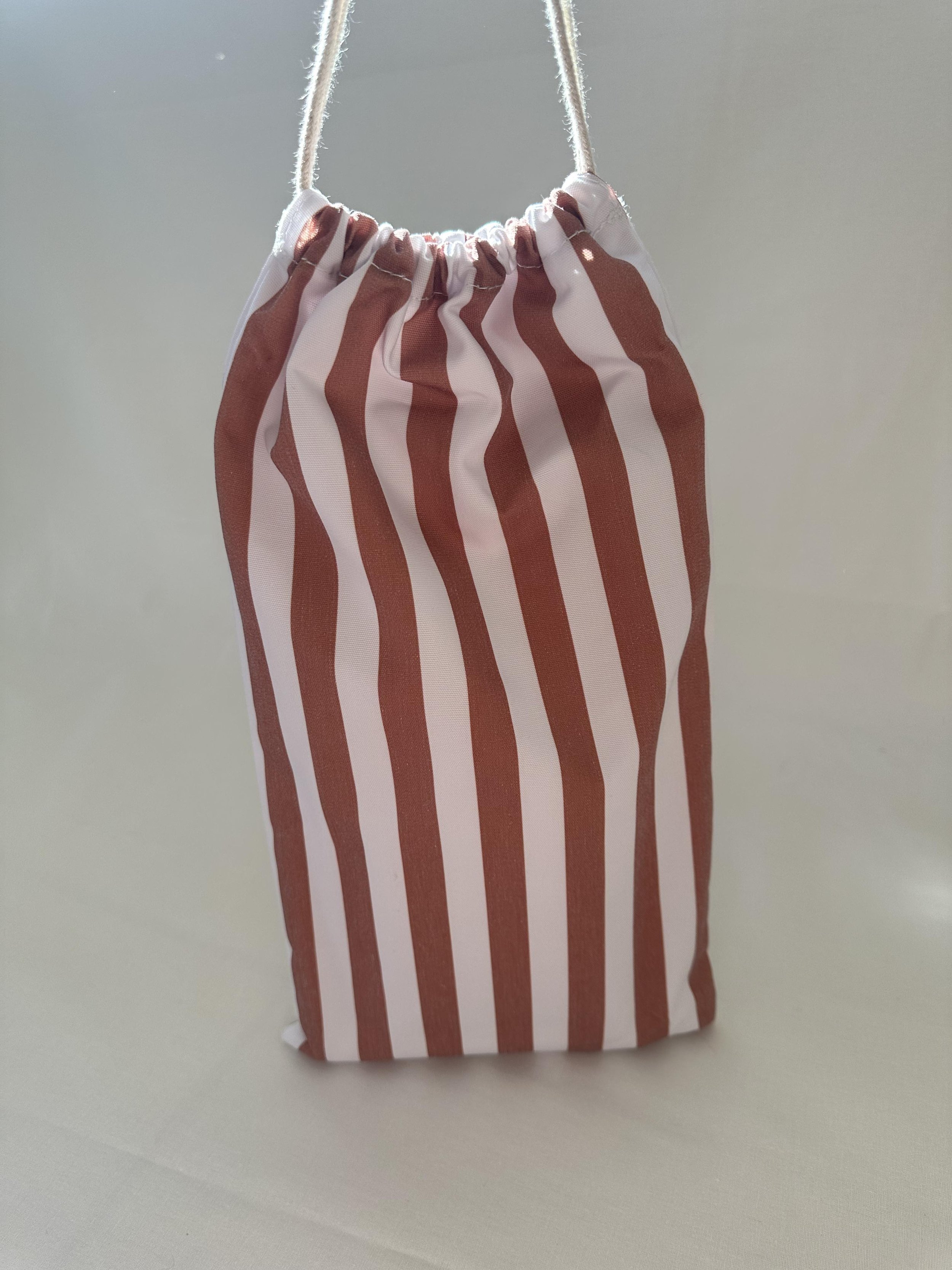 Premium bamboo headrest for beach, camping, relaxing and more | Gold Coast Australia | LZY.DAYZ