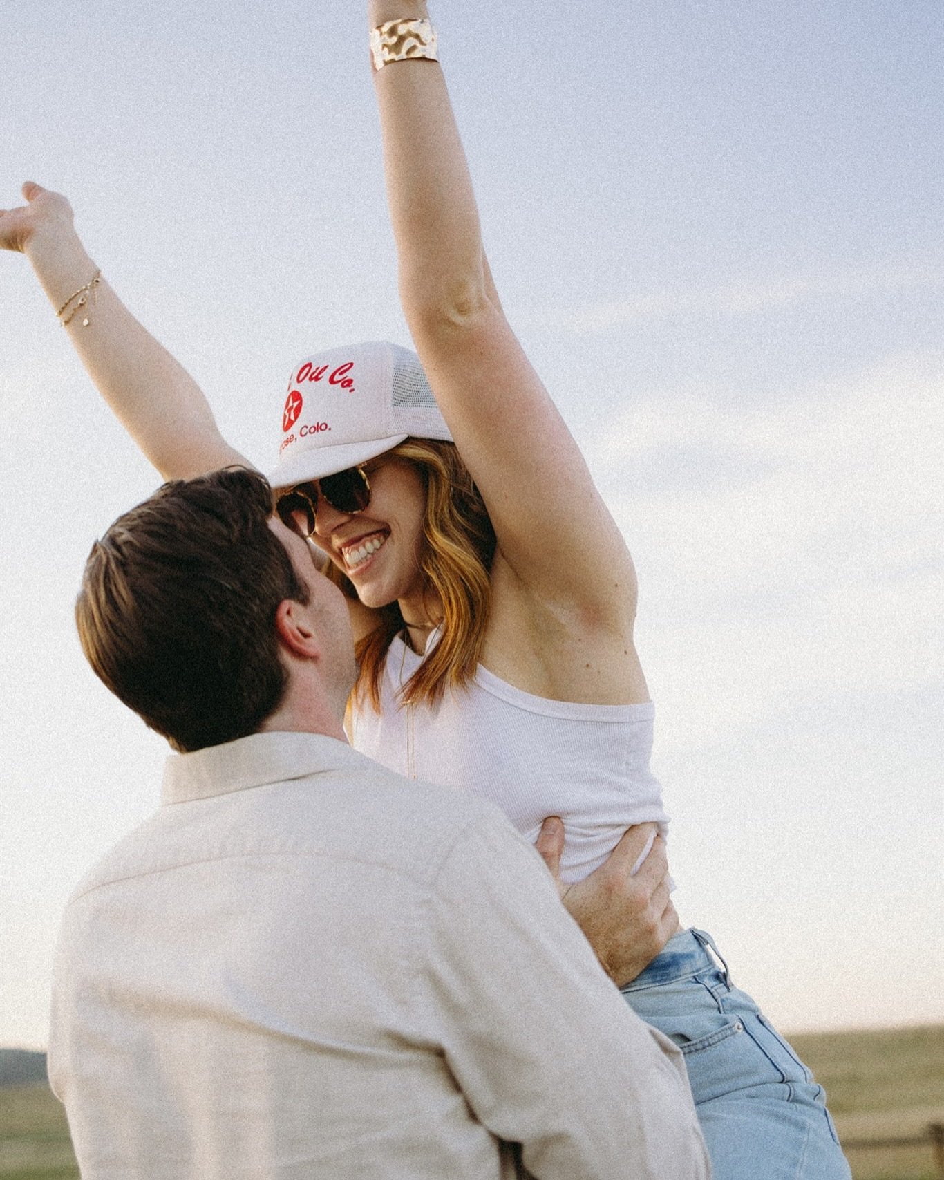weekend energy ✌🏼

Spending this weekend on the west slope and digging the (literal) heat of summer vibes- soaking as much of it in as I can 

.
.
.
#couplesphotography #couplesportrait #couplessessioncolorado #elopementphotographercolorado #photogr