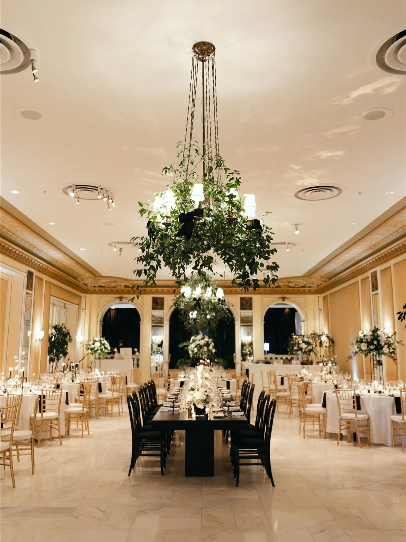 can never go wrong with refined elegance in the wedding details

.

#weddingphotographer #coloradoweddingphotographer #denverweddingphotographer