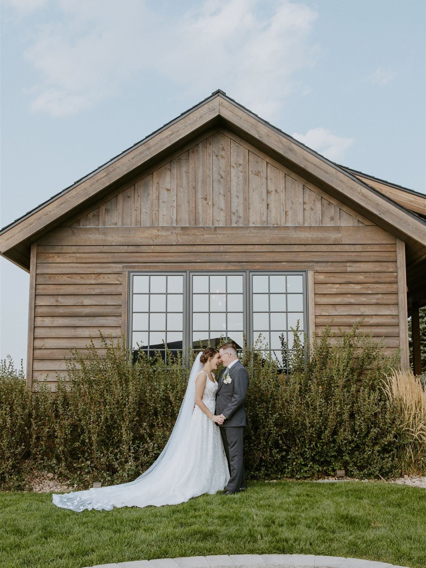 As a removed wedding day witness, these are the moments I look back and remember 

.
.
.
Wedding Photographer | #coloradoweddingphotographer #denverweddingphotographer | Denver Photographer | Wedding Day
