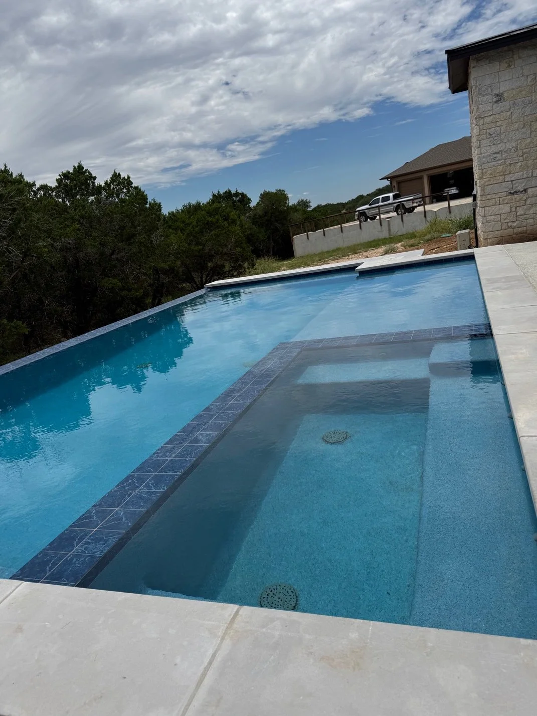 Custom Modern Pool With Infinity Edge — Varsity Pools & Patios - New ...