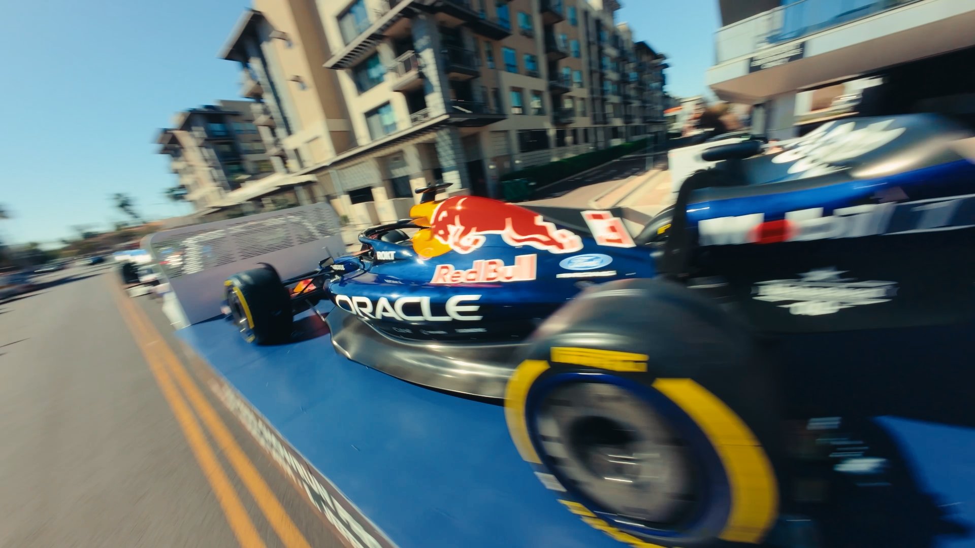 the video will load in a sec_1.15.1.jpg
