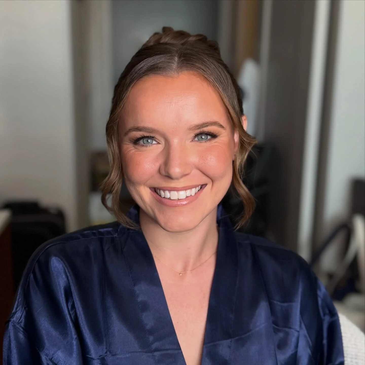 Natural glam on this beautiful bridesmaid!🤍

Representing - @theselena_lopez 

#mobilemua #floridamua #tampamua #tampabridal #floridabridal