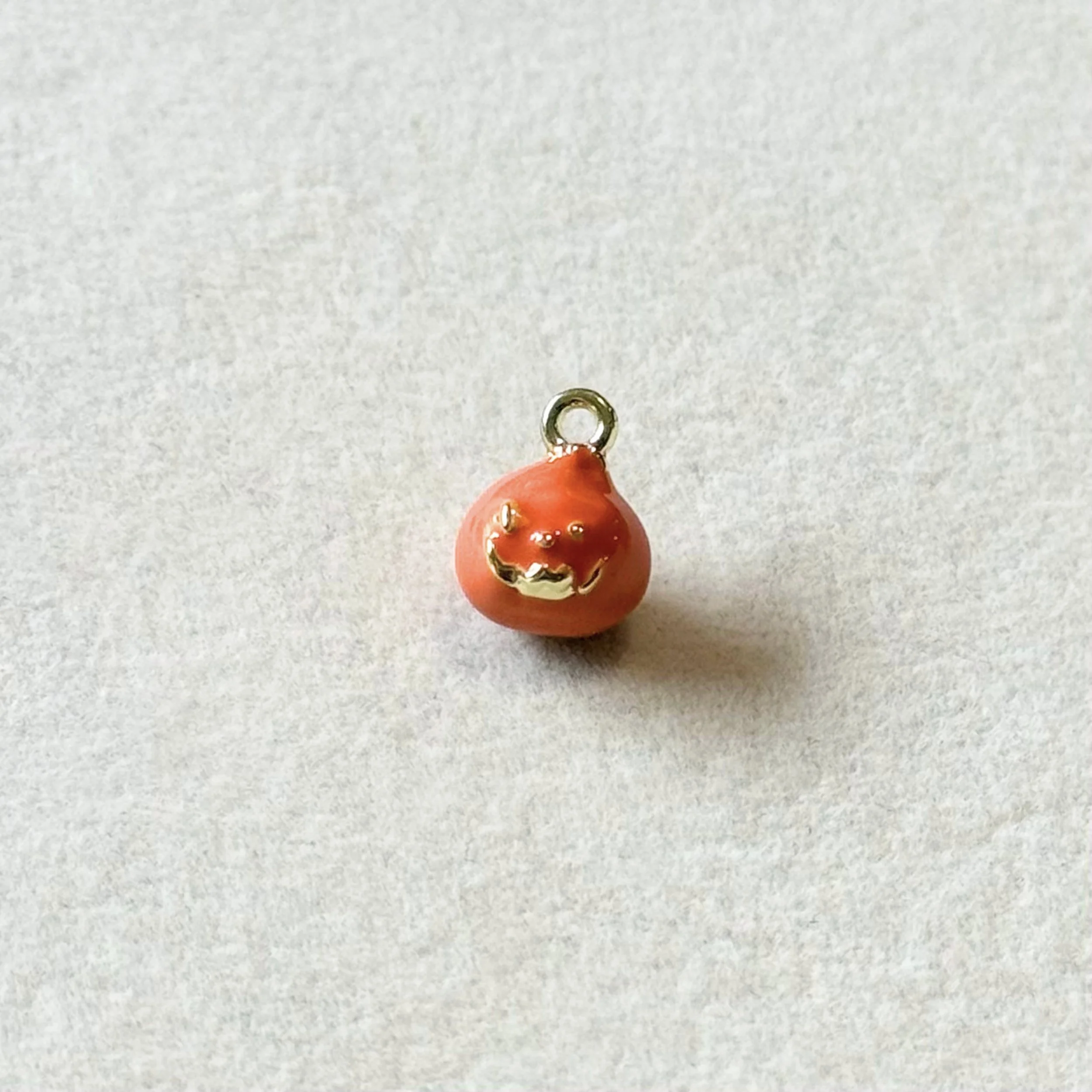 18K Jack-O’-Lantern Charm