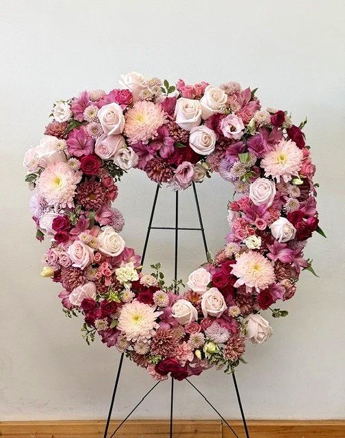 deluxe open heart with shades of pink