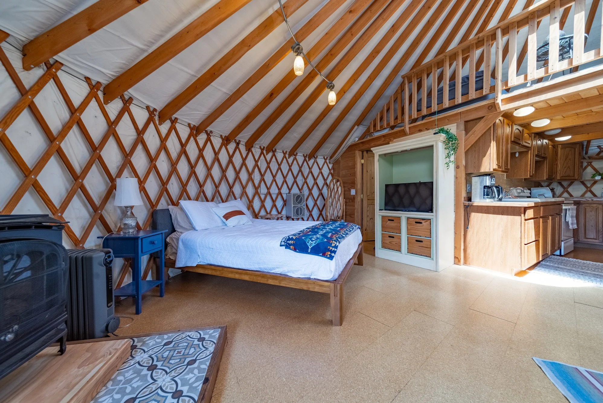 Yurt AirB&B-4.jpg