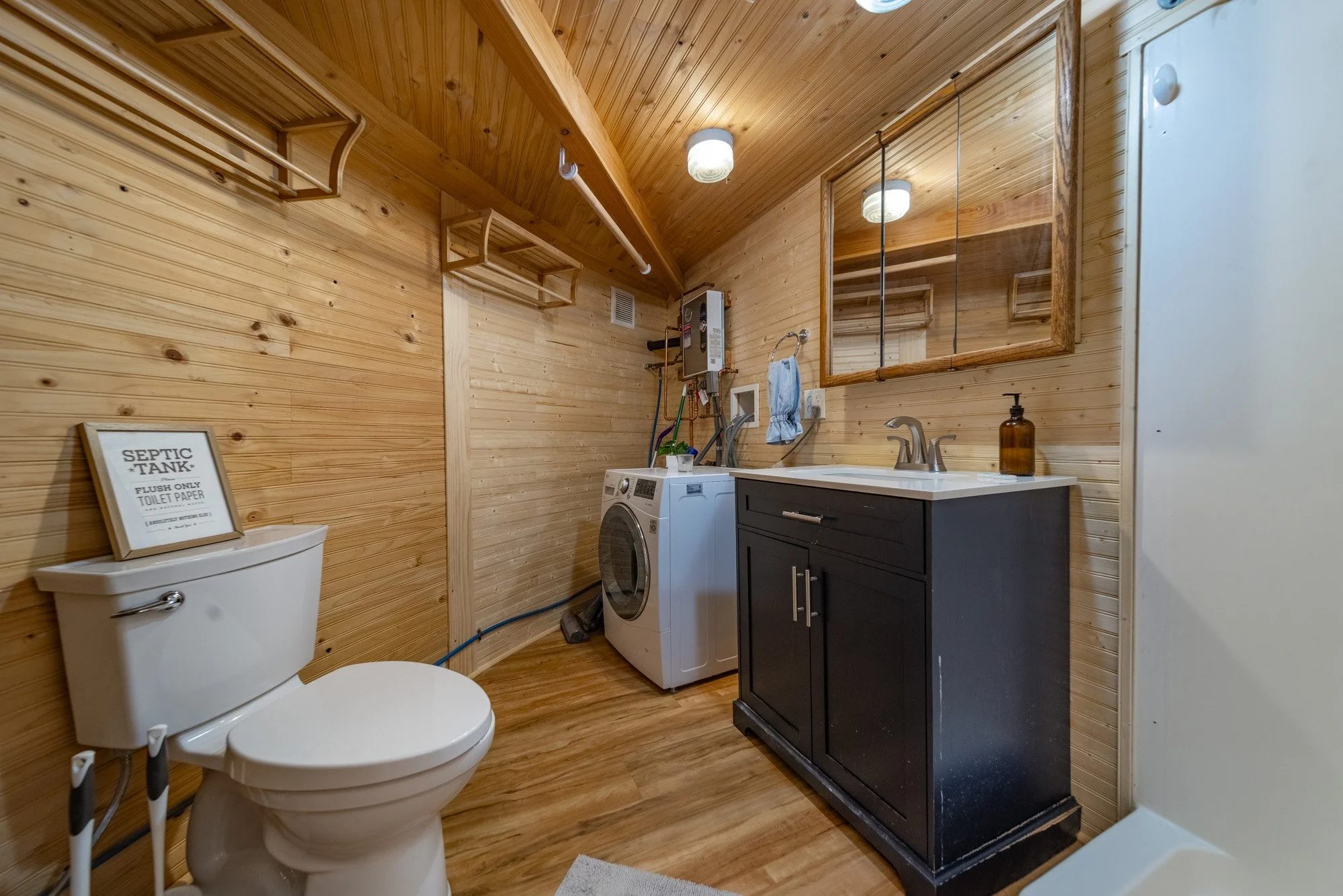 Yurt AirB&B.jpg