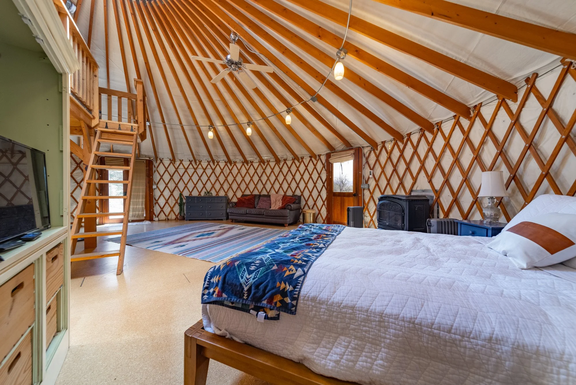 Yurt AirB&B-3.jpg