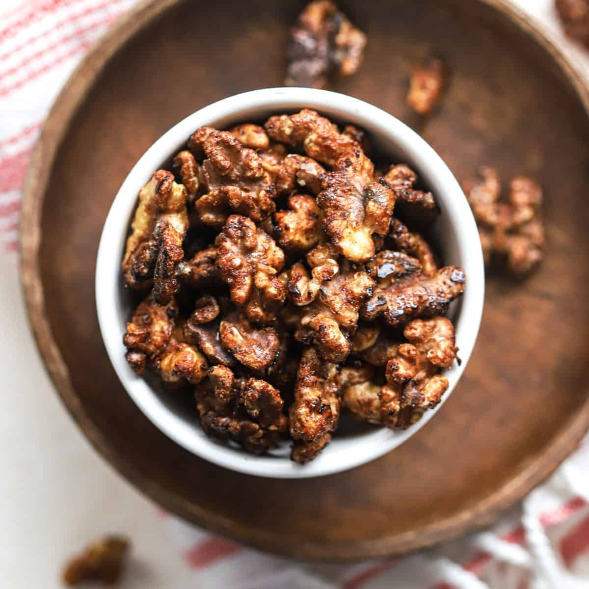 maple-cayenne-roasted-walnuts-featured2.jpg