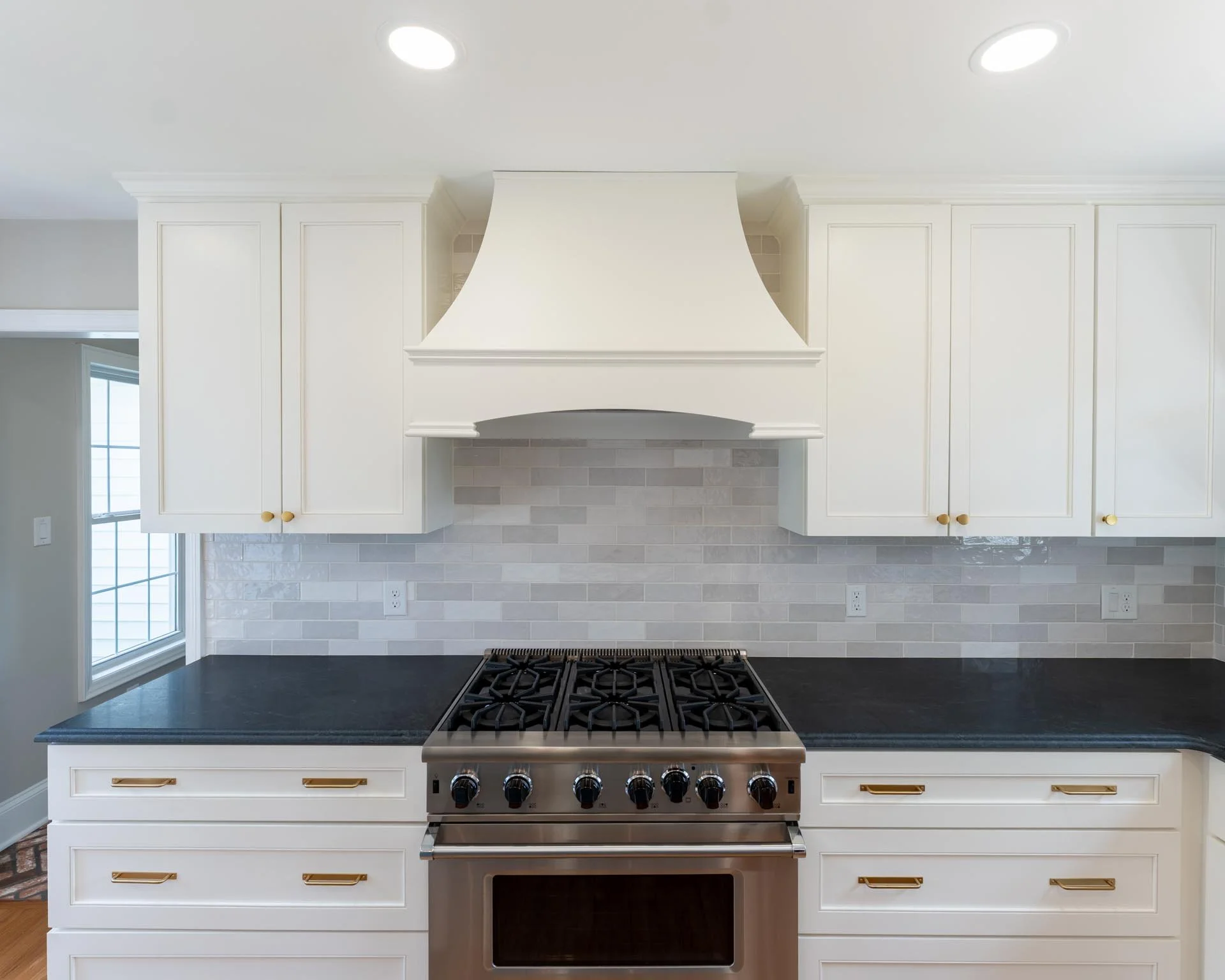 Historic Davidson House - Gourmet Kitchen