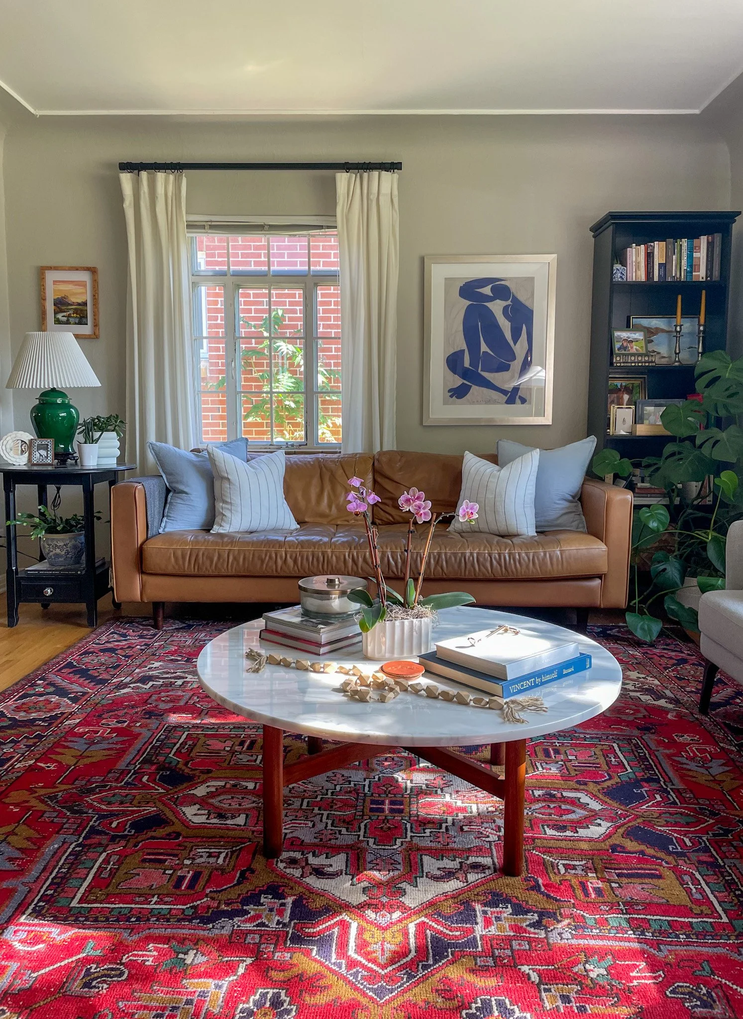 1942 Mayfair - Living Room