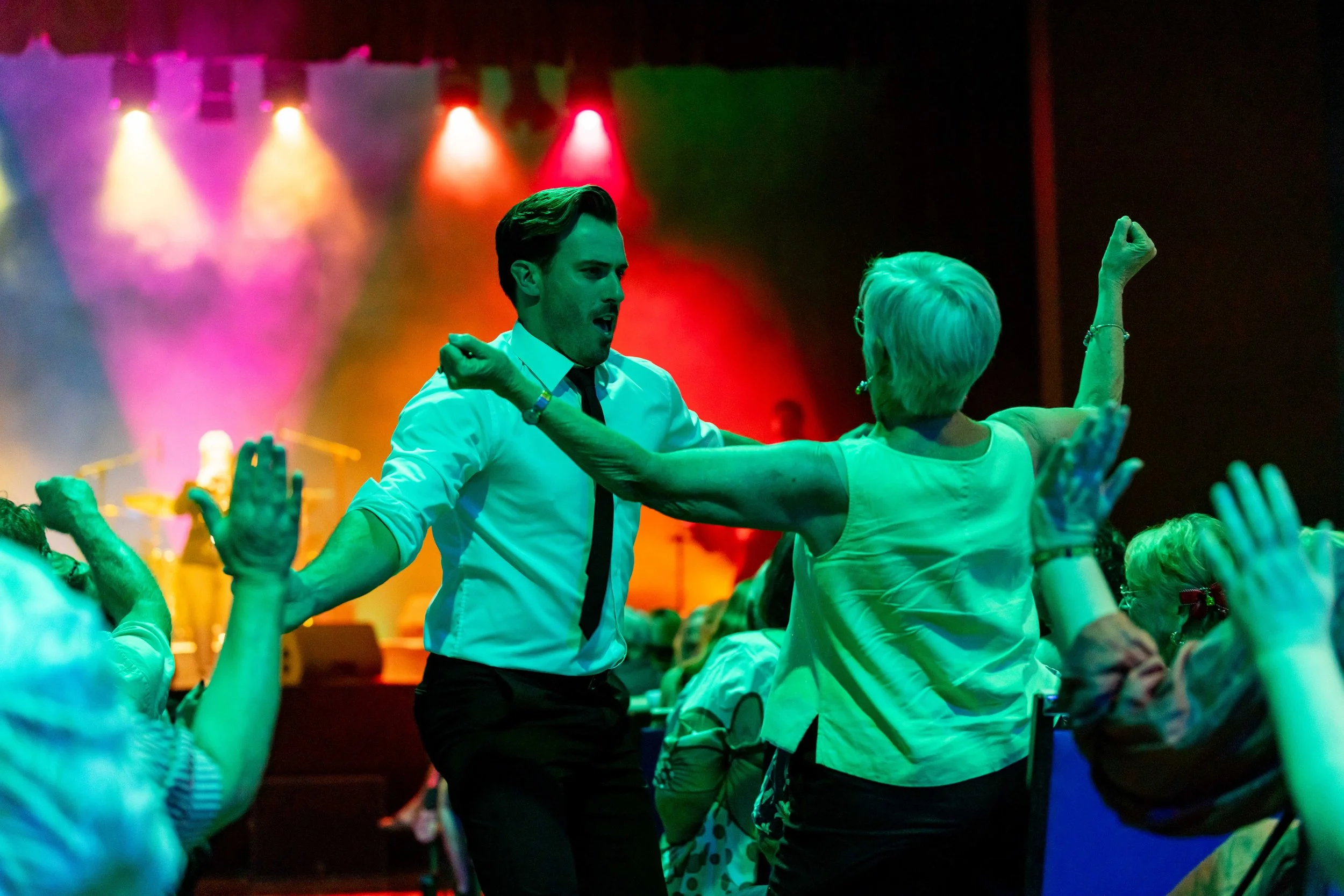 20251212-ChristmasActuallyCaloundra-somefx-1501.jpg