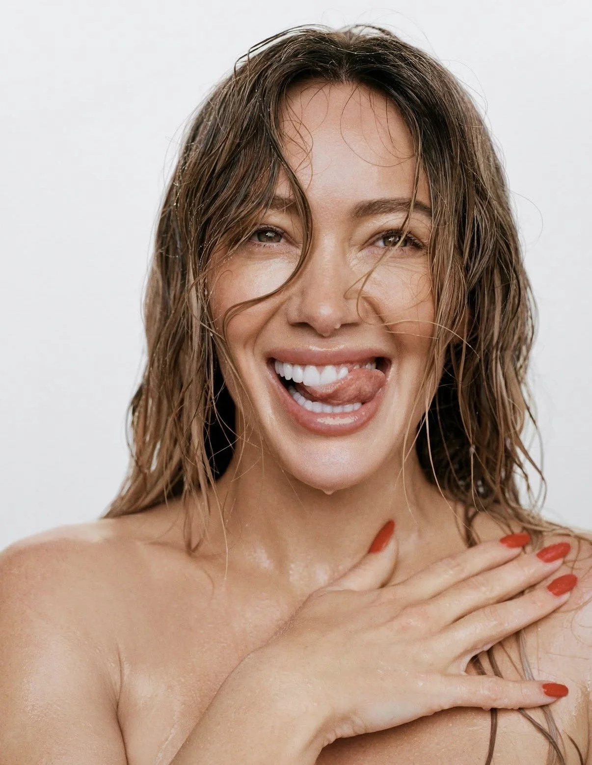Nails by Candace Kim (@candacevkim) for Hilary Duff for Bath & Body Works campaign