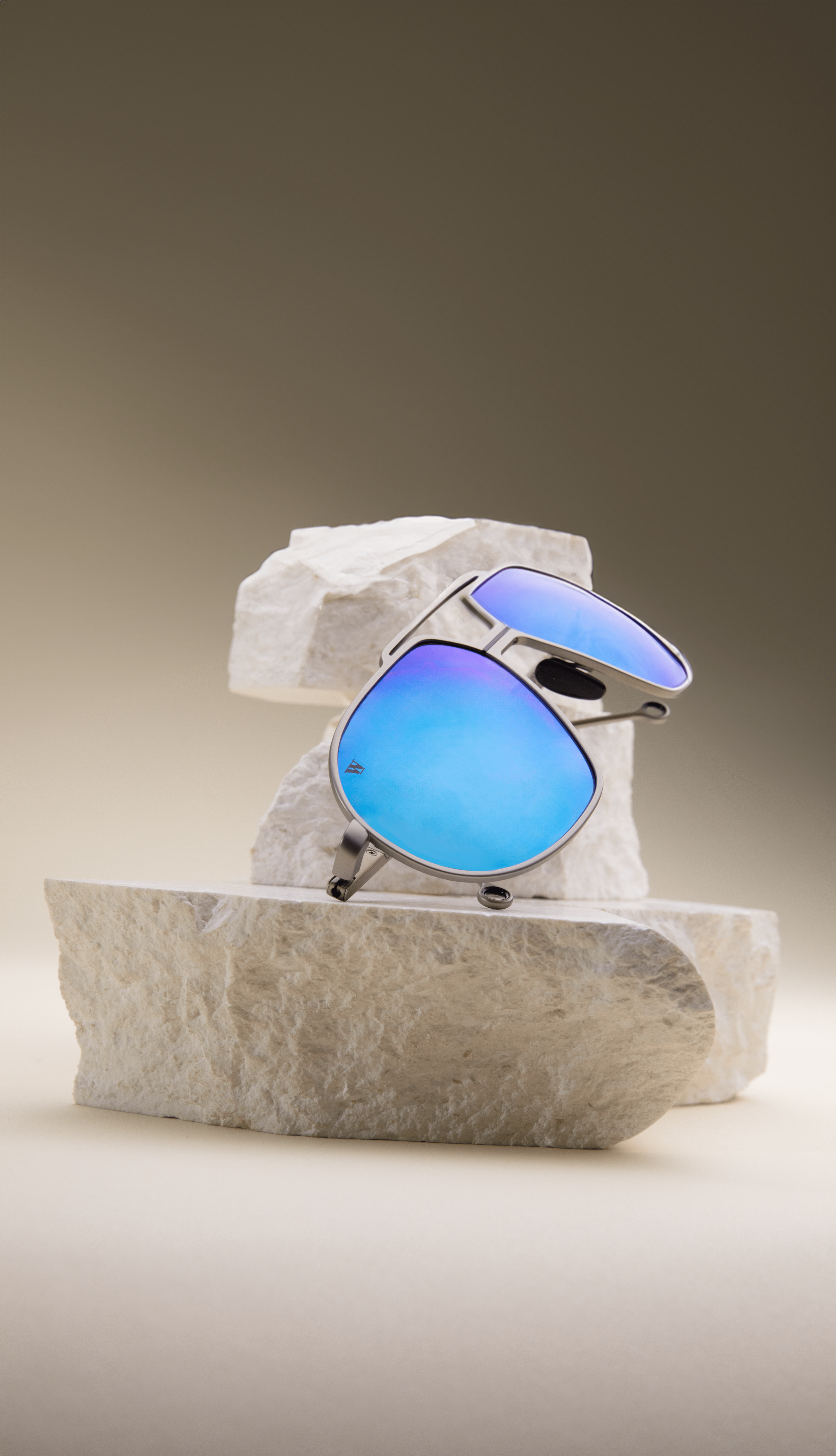 Blue Frames_Sand_Solo-min(1).png