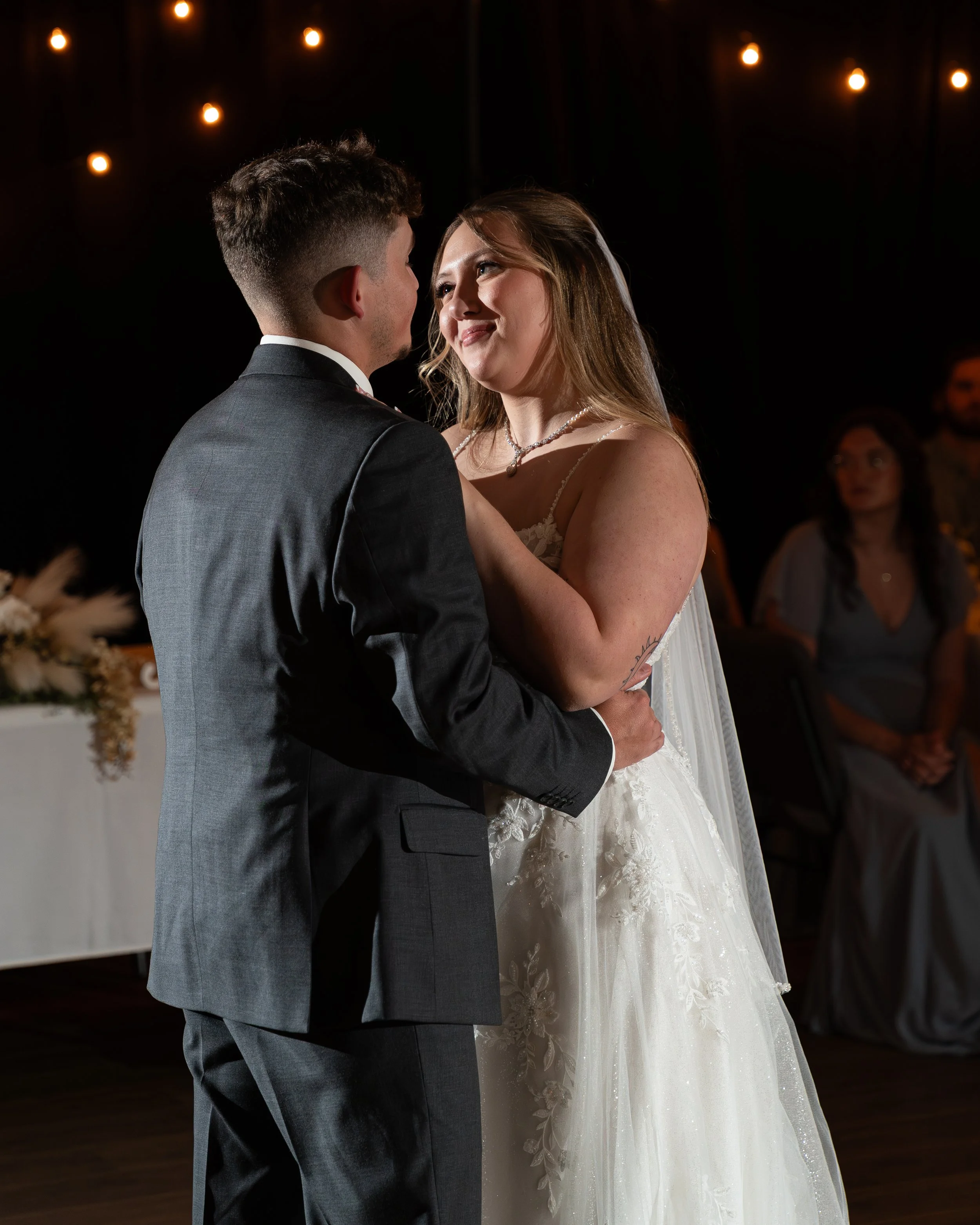 wedding couple dancing