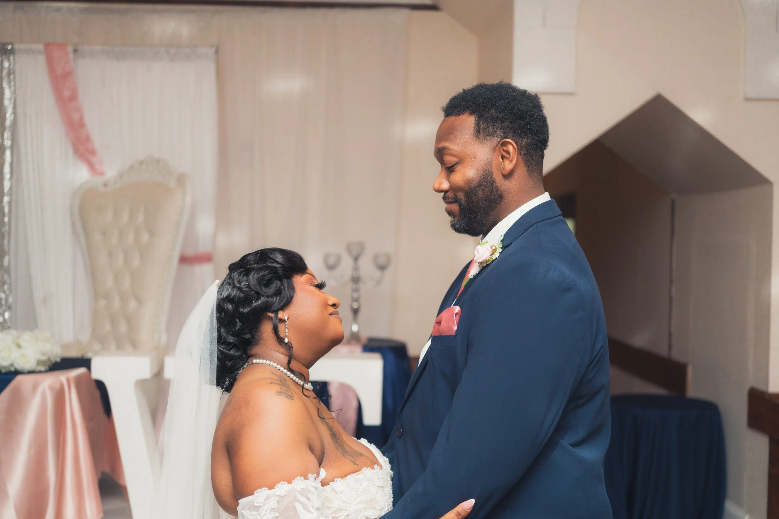 memphis couple dancing at their wedding