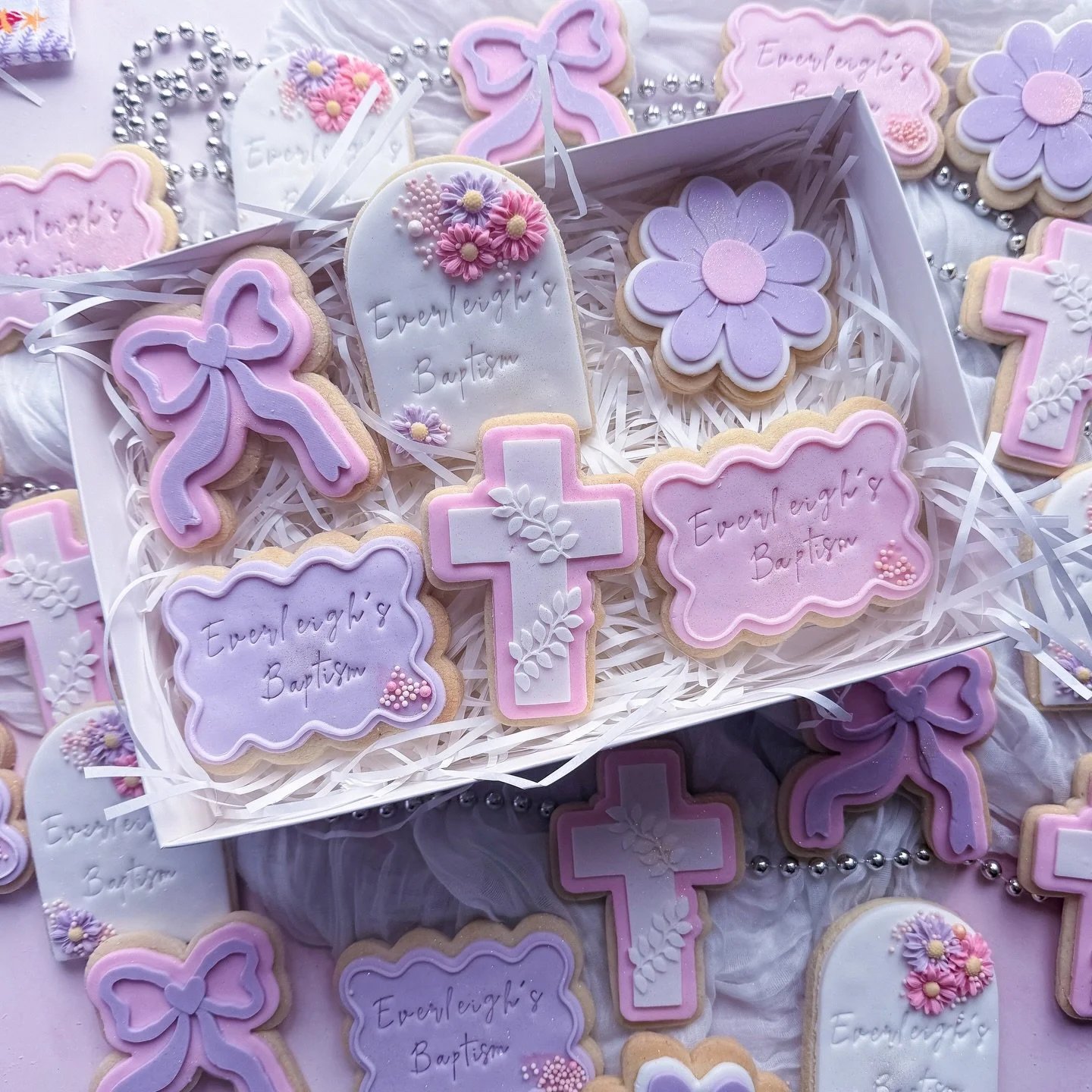 Soft pastels, sweet details, and a whole lot of love 💕
These baptism cookies were made to celebrate a very special day for Everleigh 🌼 delicate florals, bows, and crosses in the prettiest pinks &amp; lilacs ✝️✨

Keepsake cookies that are almost too