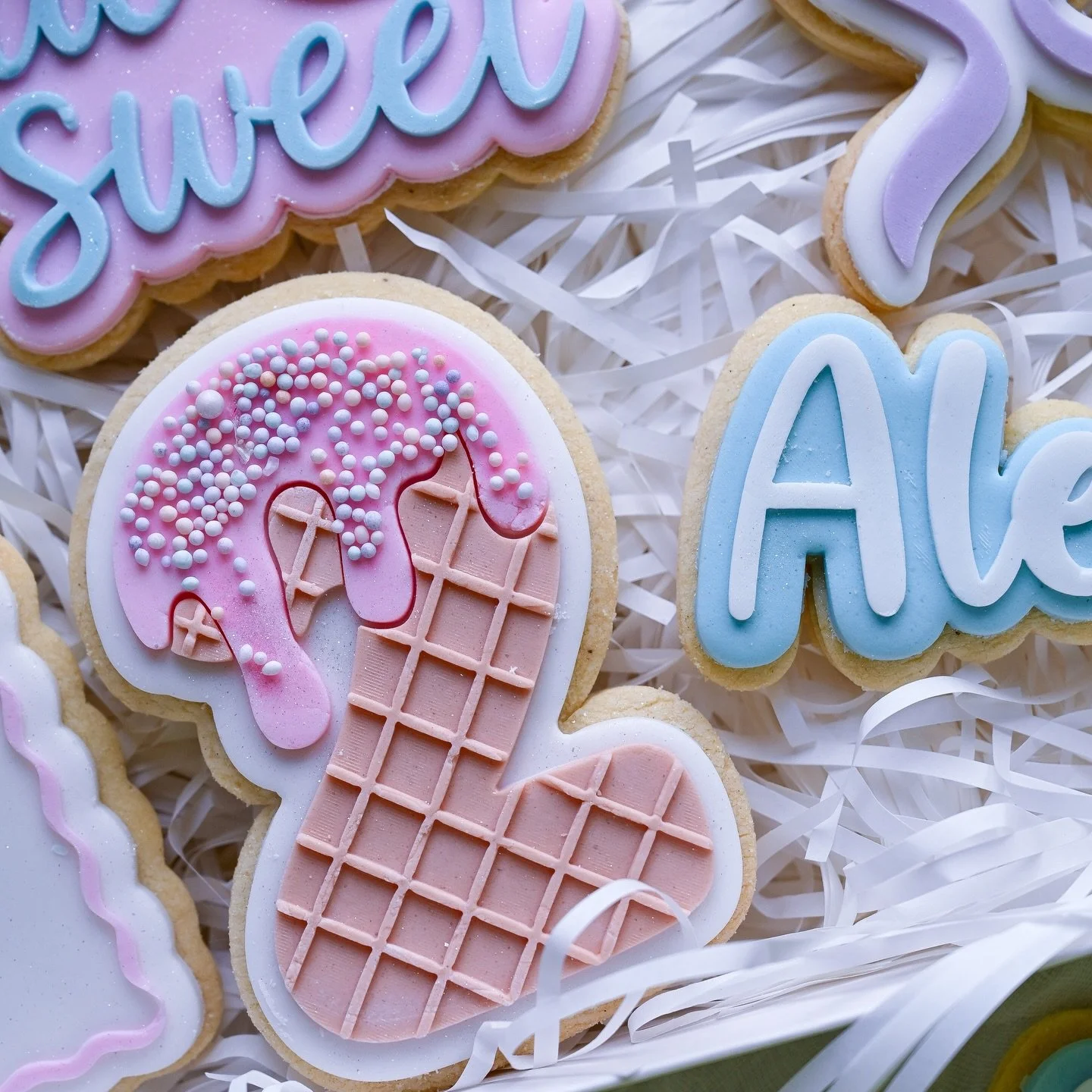 Two Sweet for Aleah&rsquo;s second birthday! 

That waffle cone texture, though. 🧇 I had so much fun bringing this &lsquo;Two Sweet&rsquo; theme to life for Aleah 🍩✨